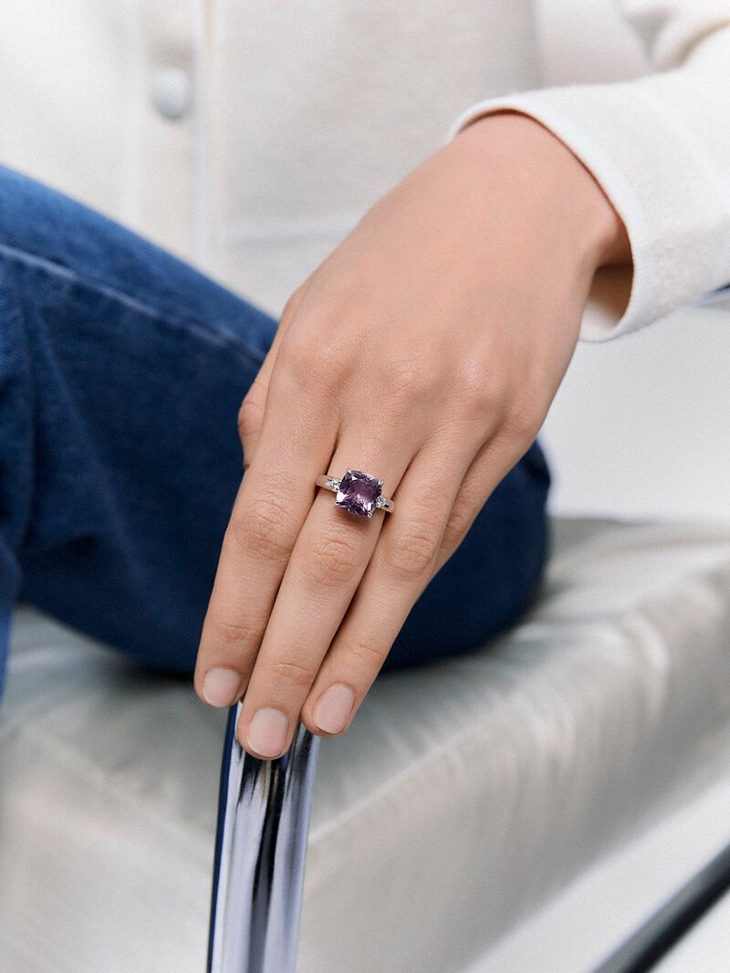 925 Silver Trilogy Ring with Amethyst and Diamonds image number 3