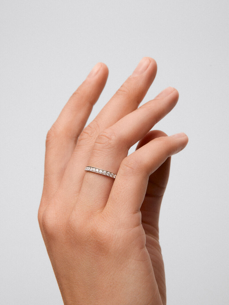 Half ring in 18K white gold with 15 brilliant-cut diamonds with a total of 0.31 cts image number 3