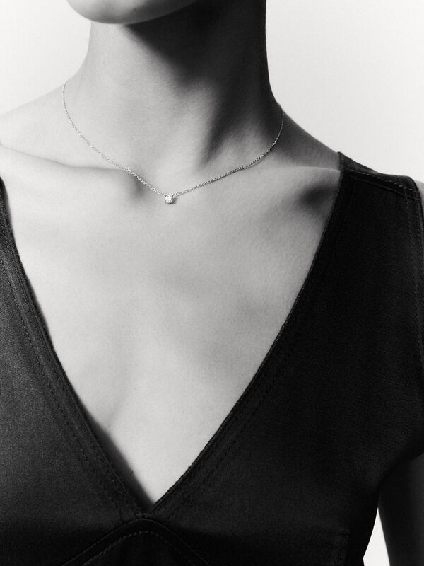 Colgante de Grace de Oro blanco con diamante, PT13016-00D030/DVVS2_V