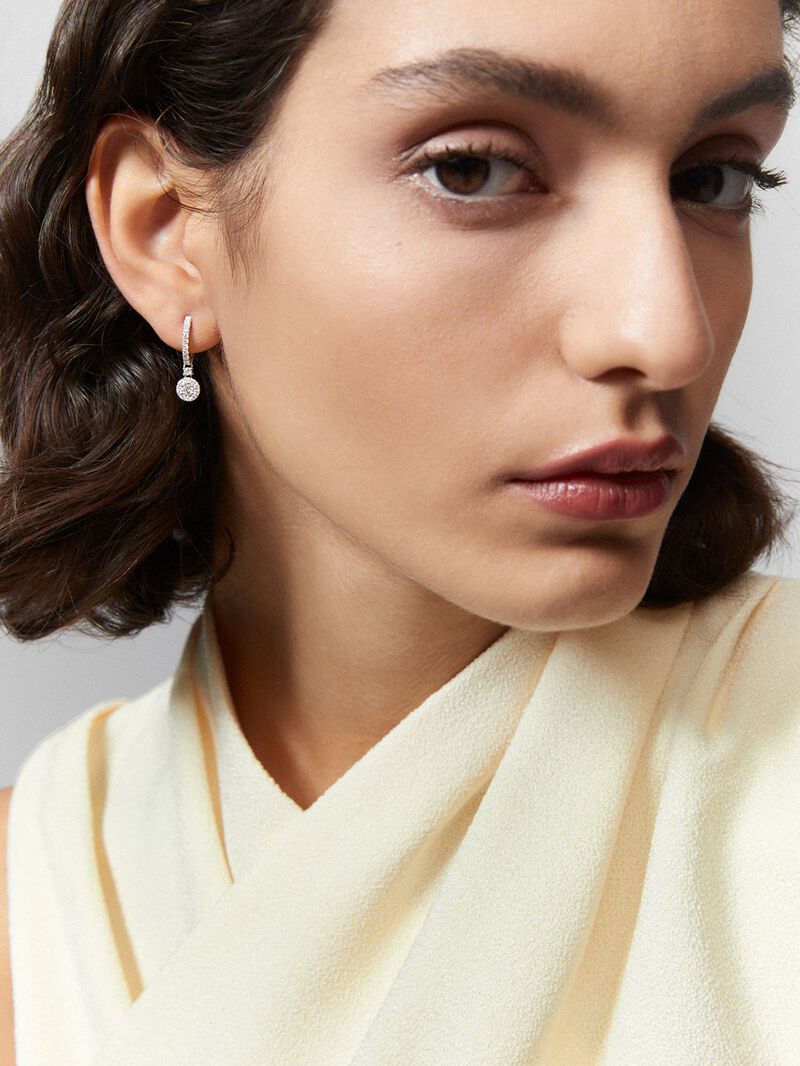 Hoop earrings with solitary pendant encircled by 18K white gold with diamonds image number 3