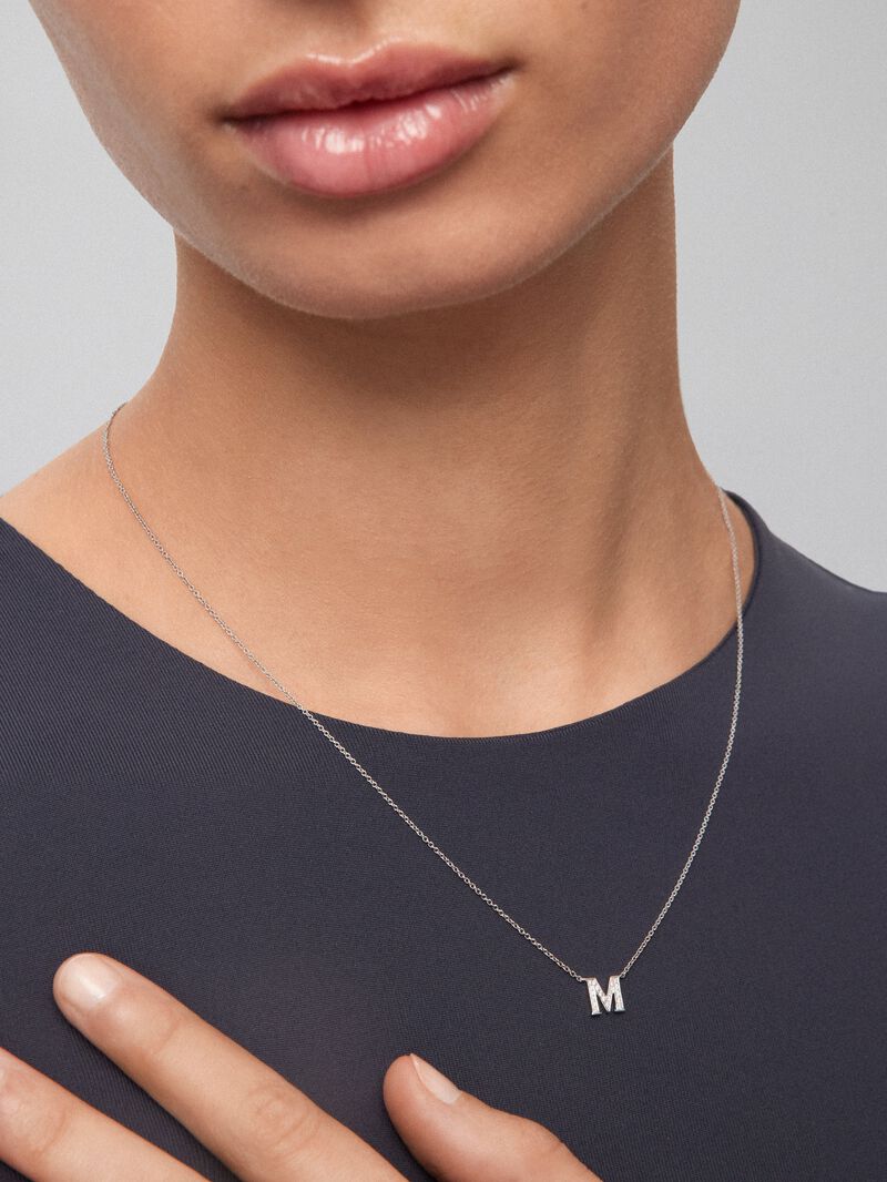 Pendant chain with small initial in 18K white gold and diamonds. image number 1