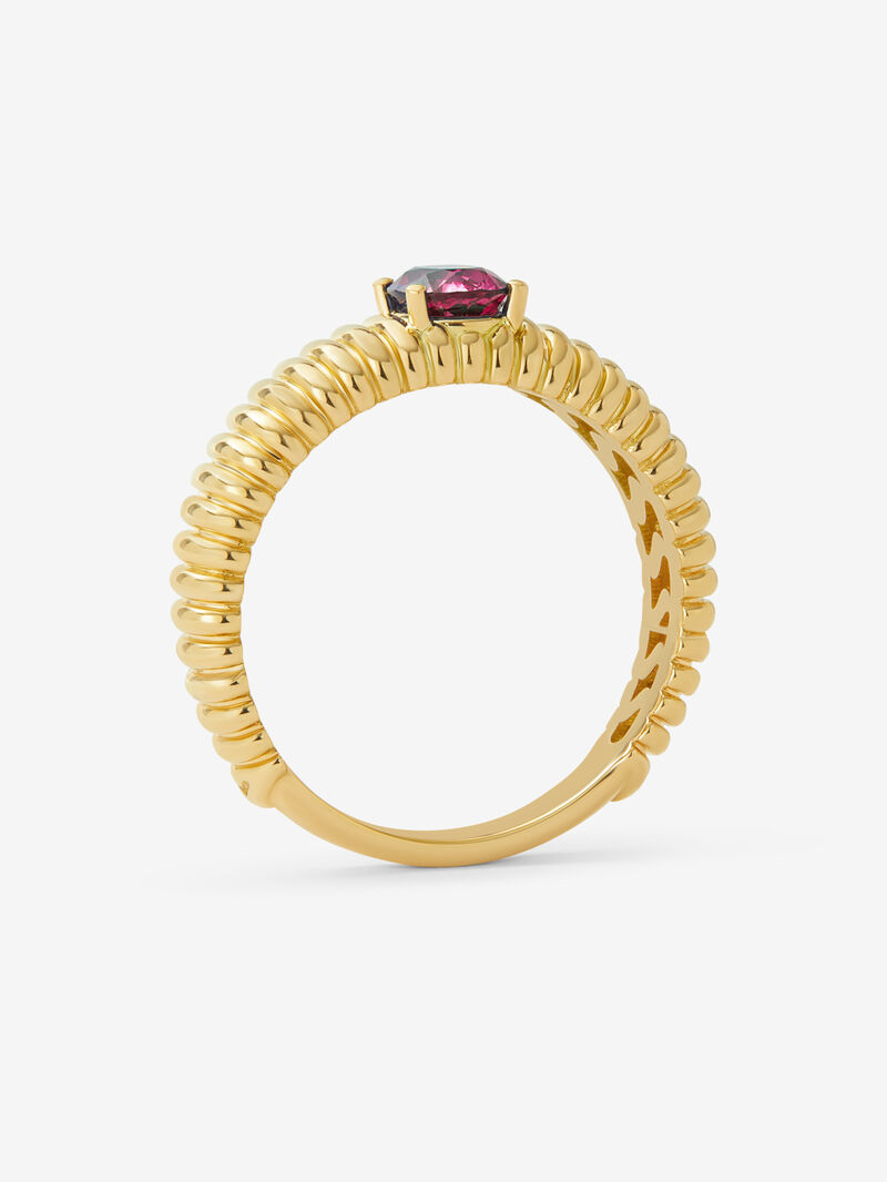 18K Yellow Gold Fluted Ring with Oval Cut Ruby image number 2