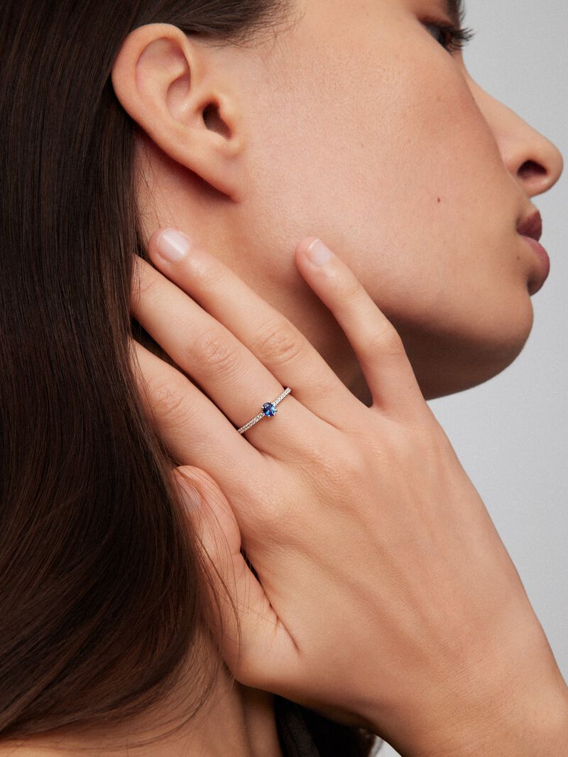 18K White Gold Ring with Azul Blue Saber image number 1