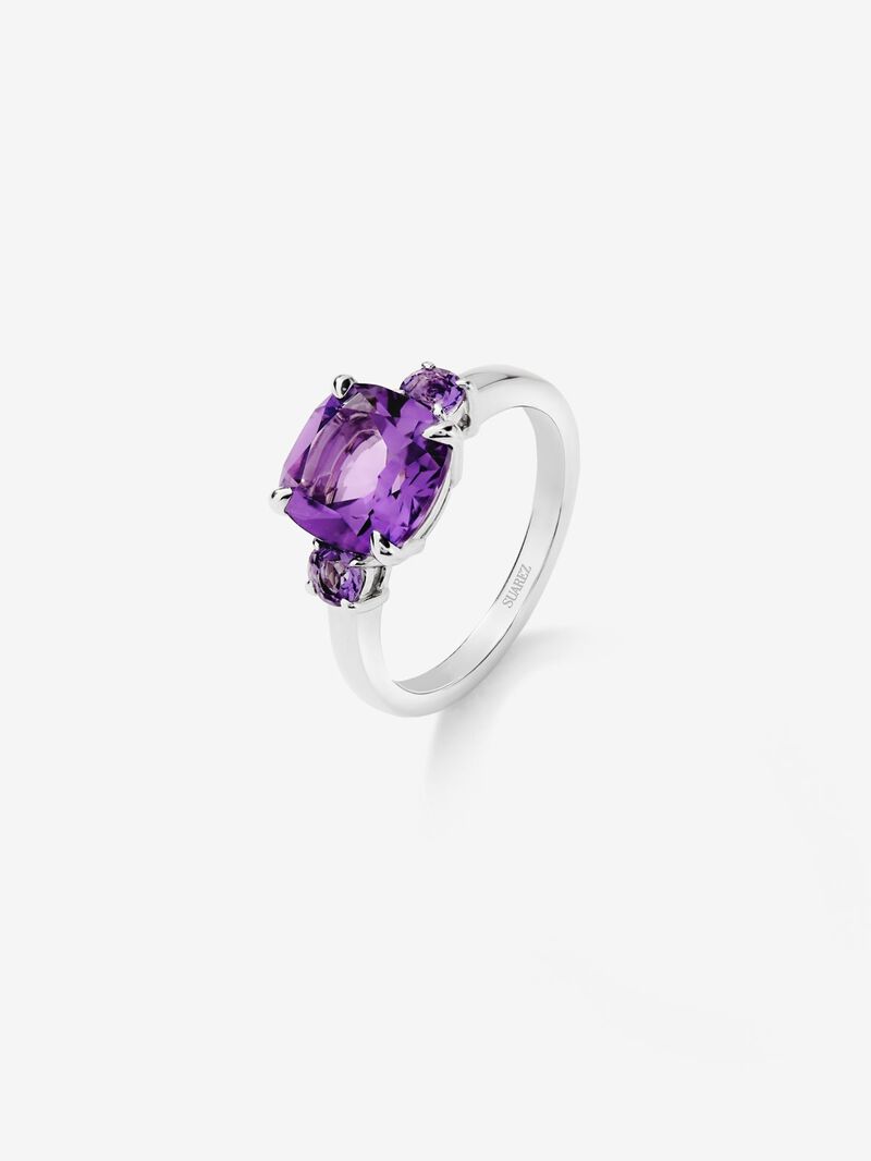 925 silver triplet ring with a cushion-cut purple amethyst and 2 brilliant-cut purple amethysts image number 0
