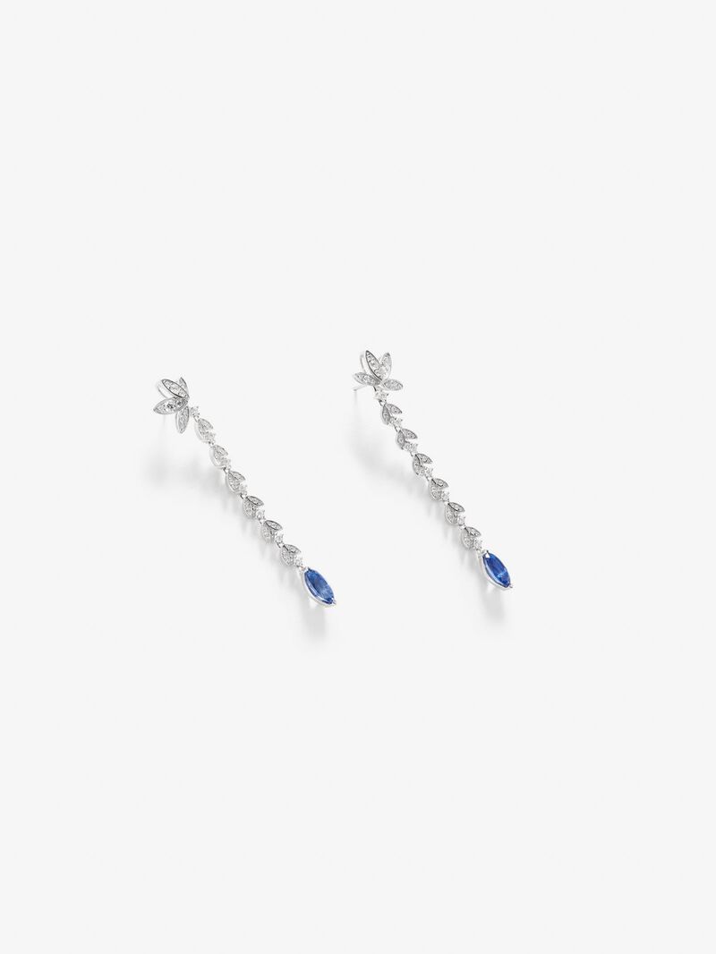 18K white gold earrings with blue sapps in 3.95 cts and white diamonds in bright 0.92 cts image number 2