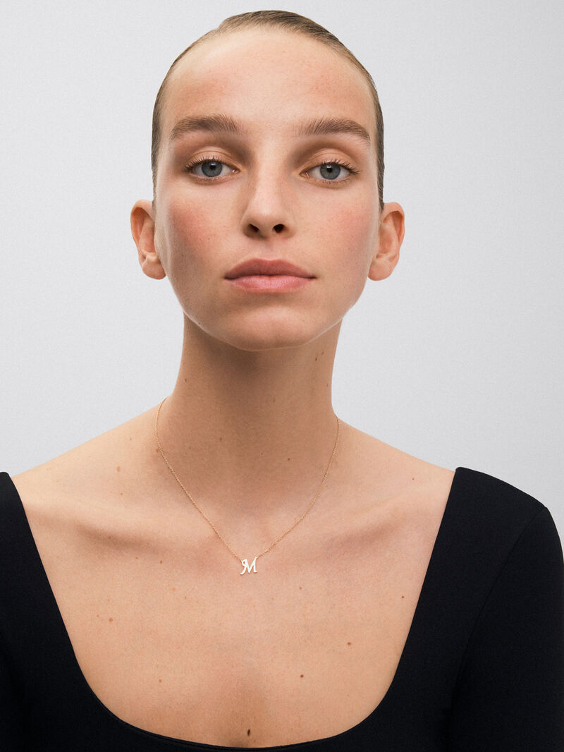 18K rose gold pendant with letter M image number 1