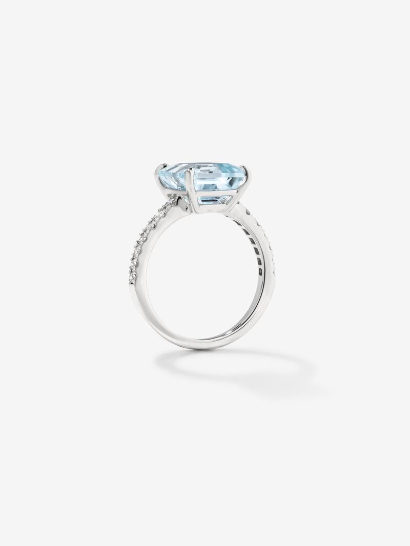 18K White Gold Solitary Ring with Topacio and Diamond image number 4