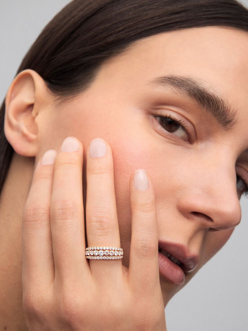 18K yellow gold triple ring with 45 brilliant-cut diamonds with a total of 0.93 cts image number 3