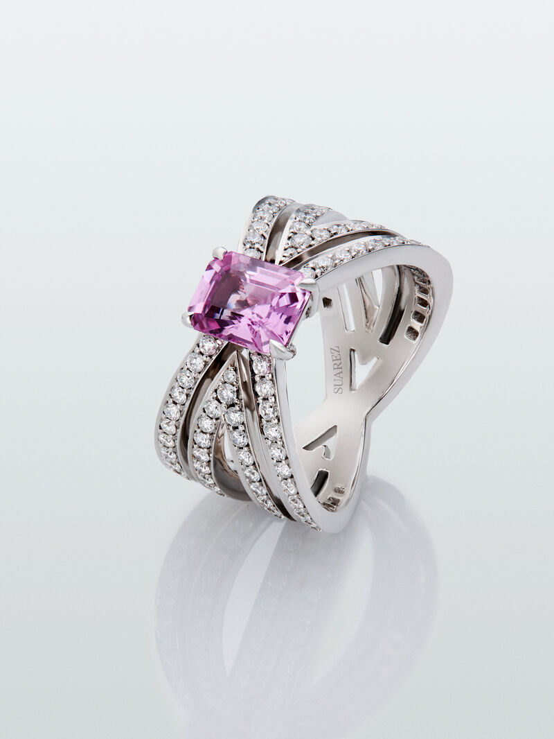 18K white gold multi-arm ring with octagonal-cut pink sapphire of 1.62 cts and brilliant-cut diamonds with a total of 1.11 cts image number 0