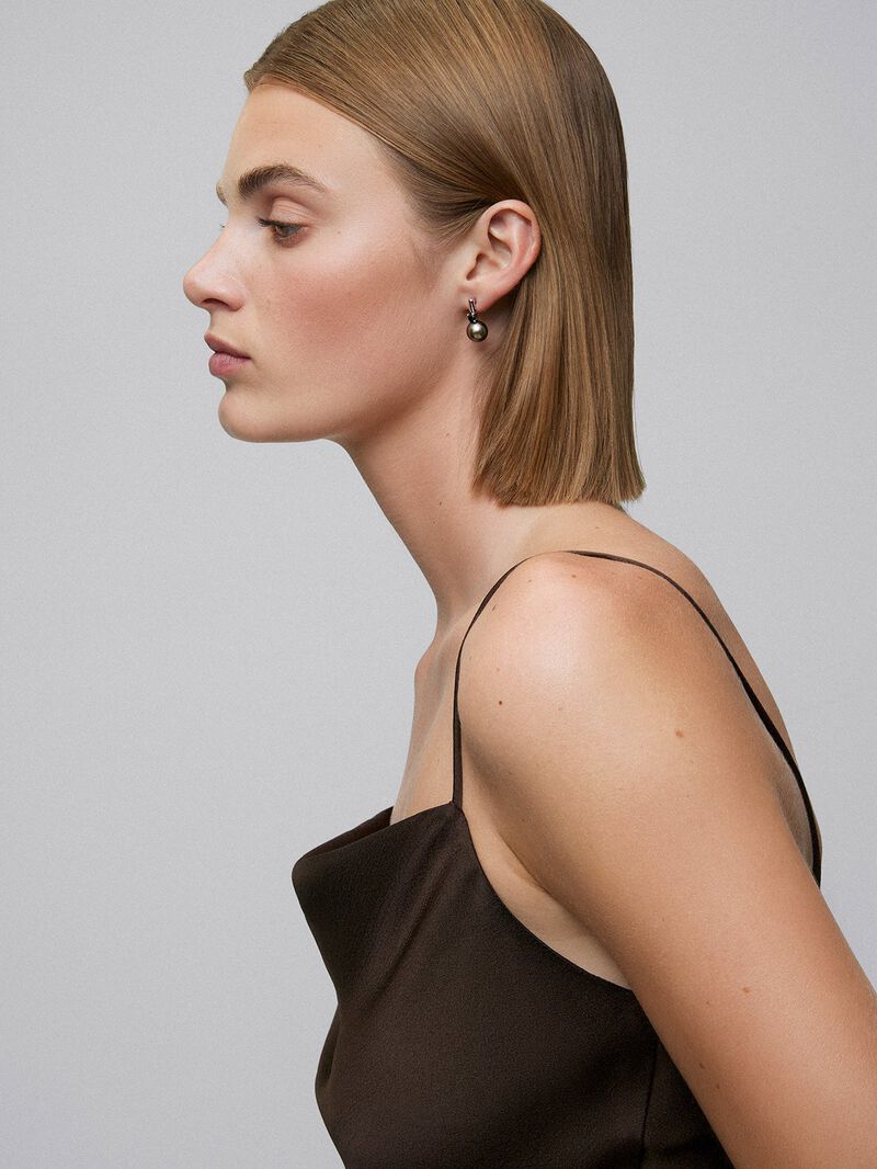 925 silver earrings with 2 brilliant-cut black spinels and 2 9.5mm Tahitian pearls image number 3