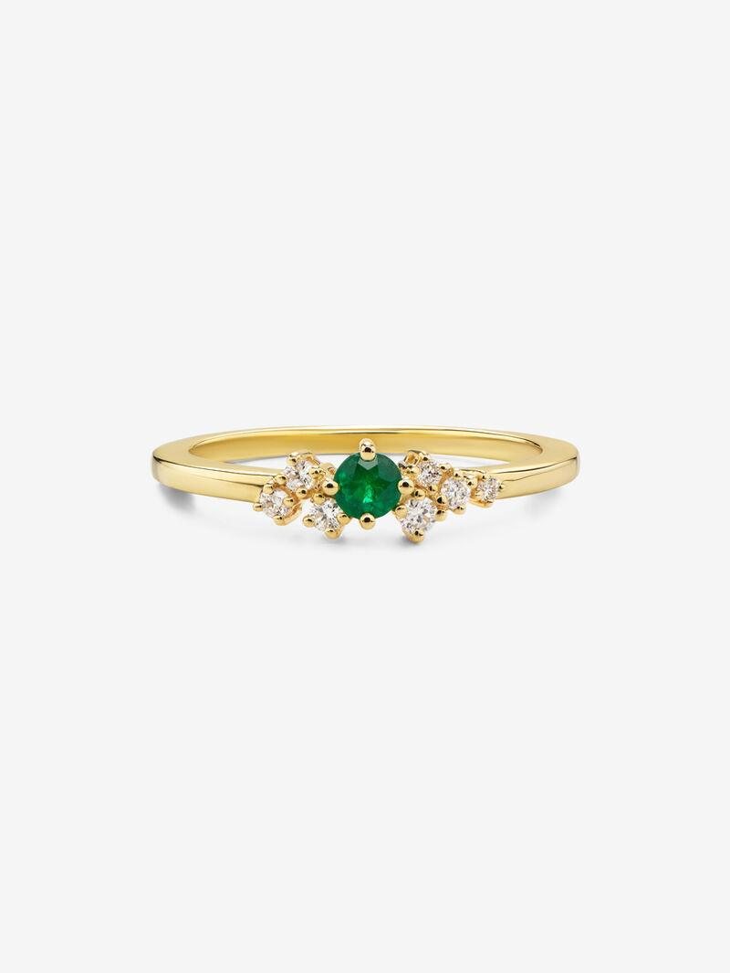 18K yellow gold ring with brilliant cut emerald of 0.1 cts and 7 brilliant cut diamonds with a total of 0.1 cts image number 1