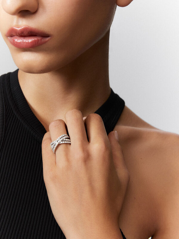Anillo cruzado multibrazo de oro blanco de 18kt con diamantes, SO18029-OBD_V