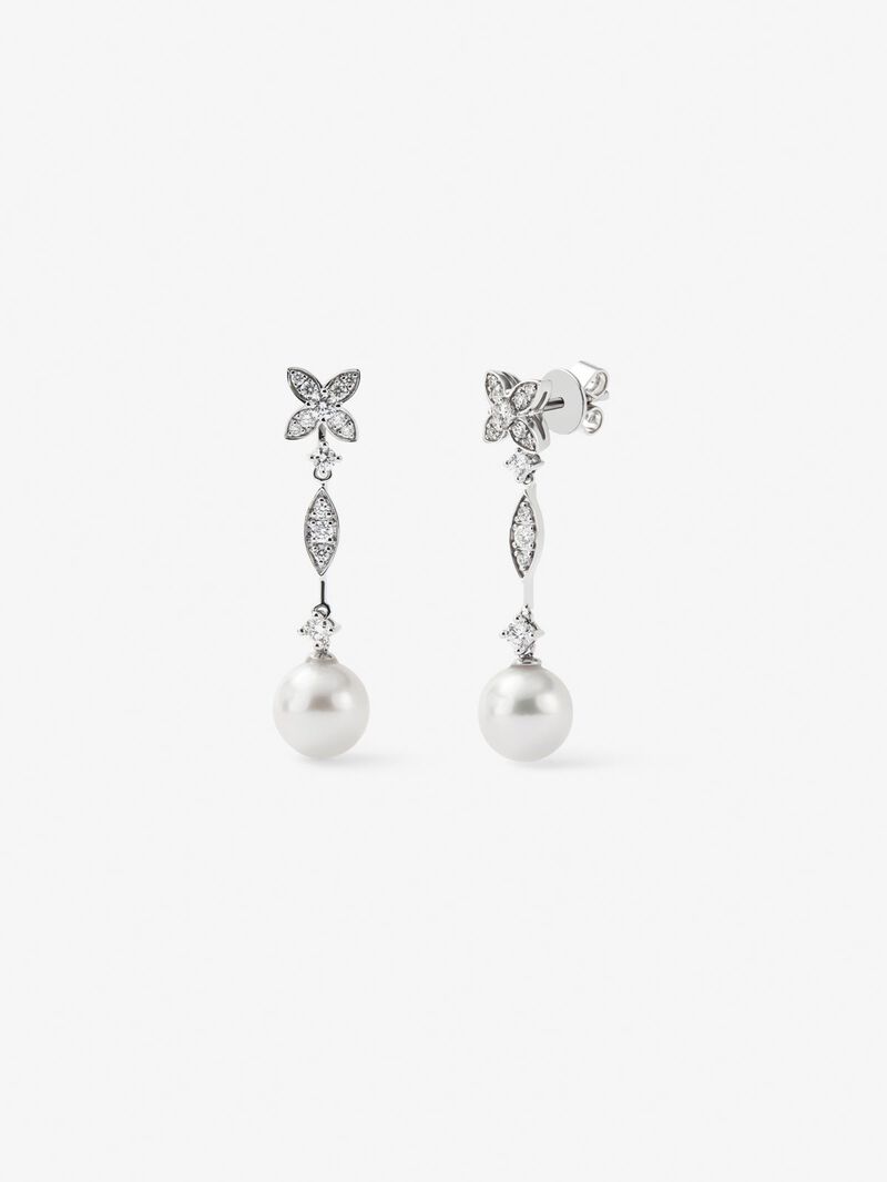 18K white gold earrings with 28 brilliant-cut diamonds with a total of 0.59 cts and 2 8.5 mm Akoya pearls image number 0