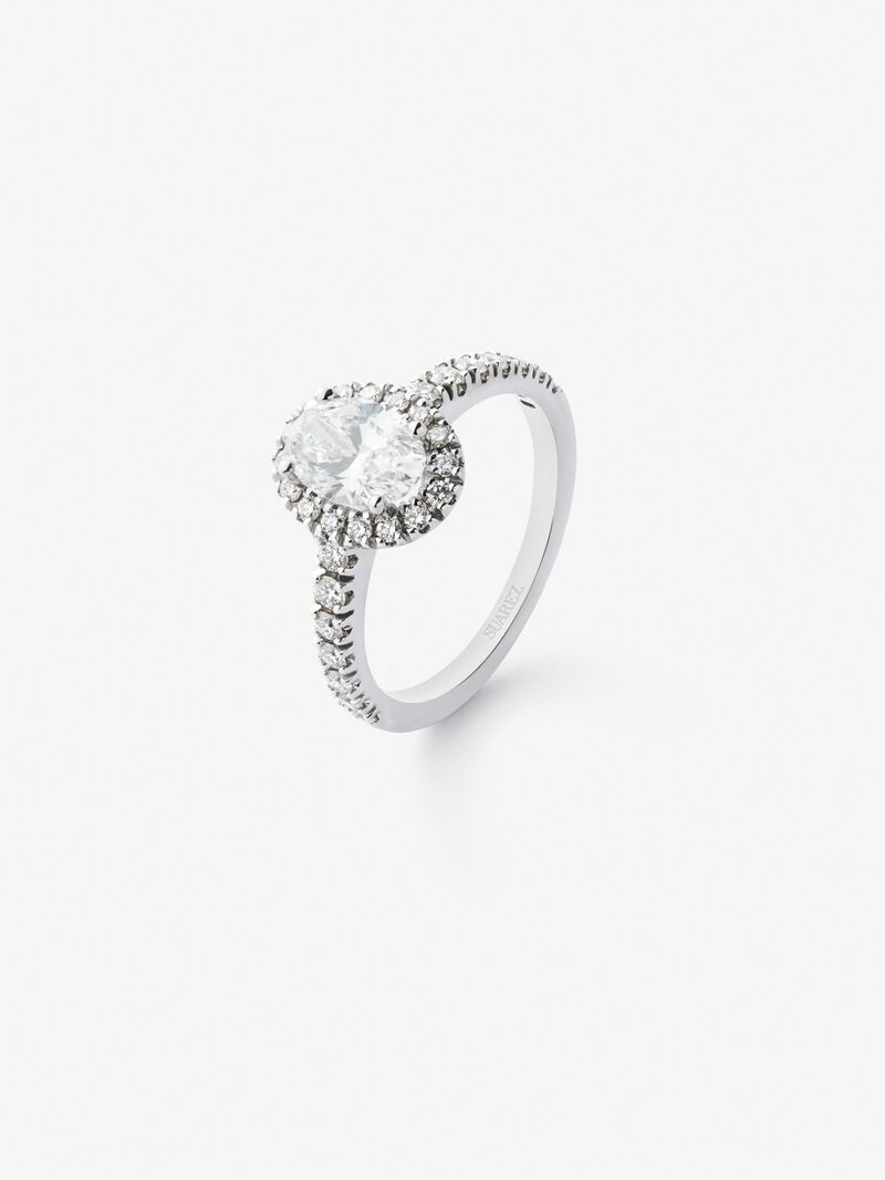 18K white gold ring with oval cut diamond of 1.03 cts and 30 brilliant cut diamonds with a total of 0.43 cts image number 0