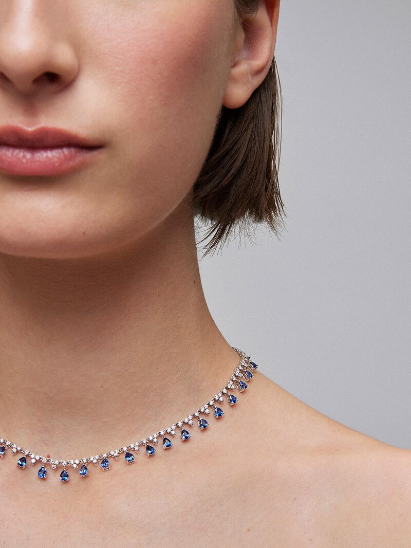 18K white gold rivière necklace with 25 pear-cut blue sapphires with a total of 7.12 cts and 210 brilliant-cut diamonds with a total of 6.13 cts image number 3