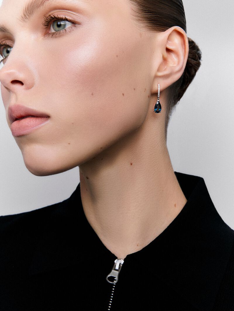 18K white gold hoop earrings with topaz and diamond pendant image number 3