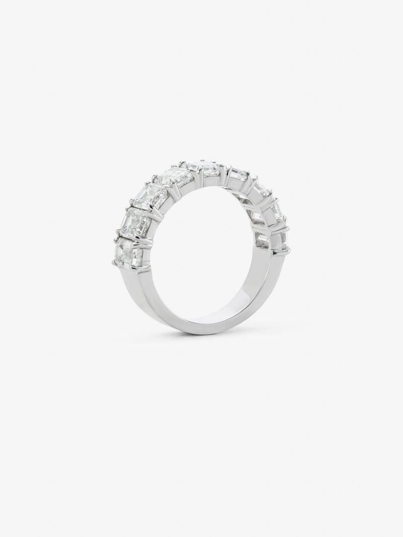 18K white gold half-round wedding ring with 9 emerald-cut diamonds with a total of 3.81 cts image number 4