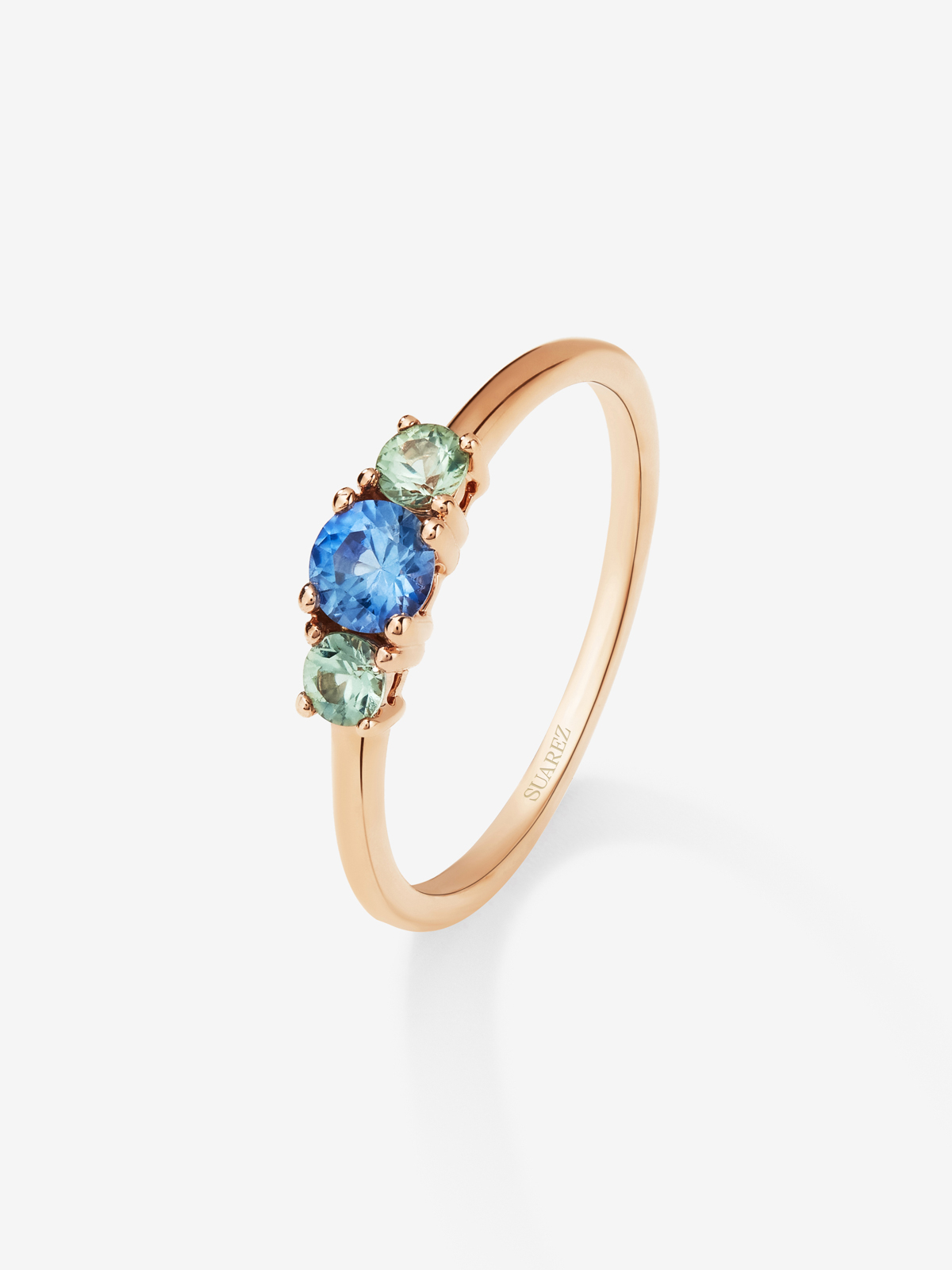 Anillo tresillo de oro rosa de 18K con zafiro multicolor