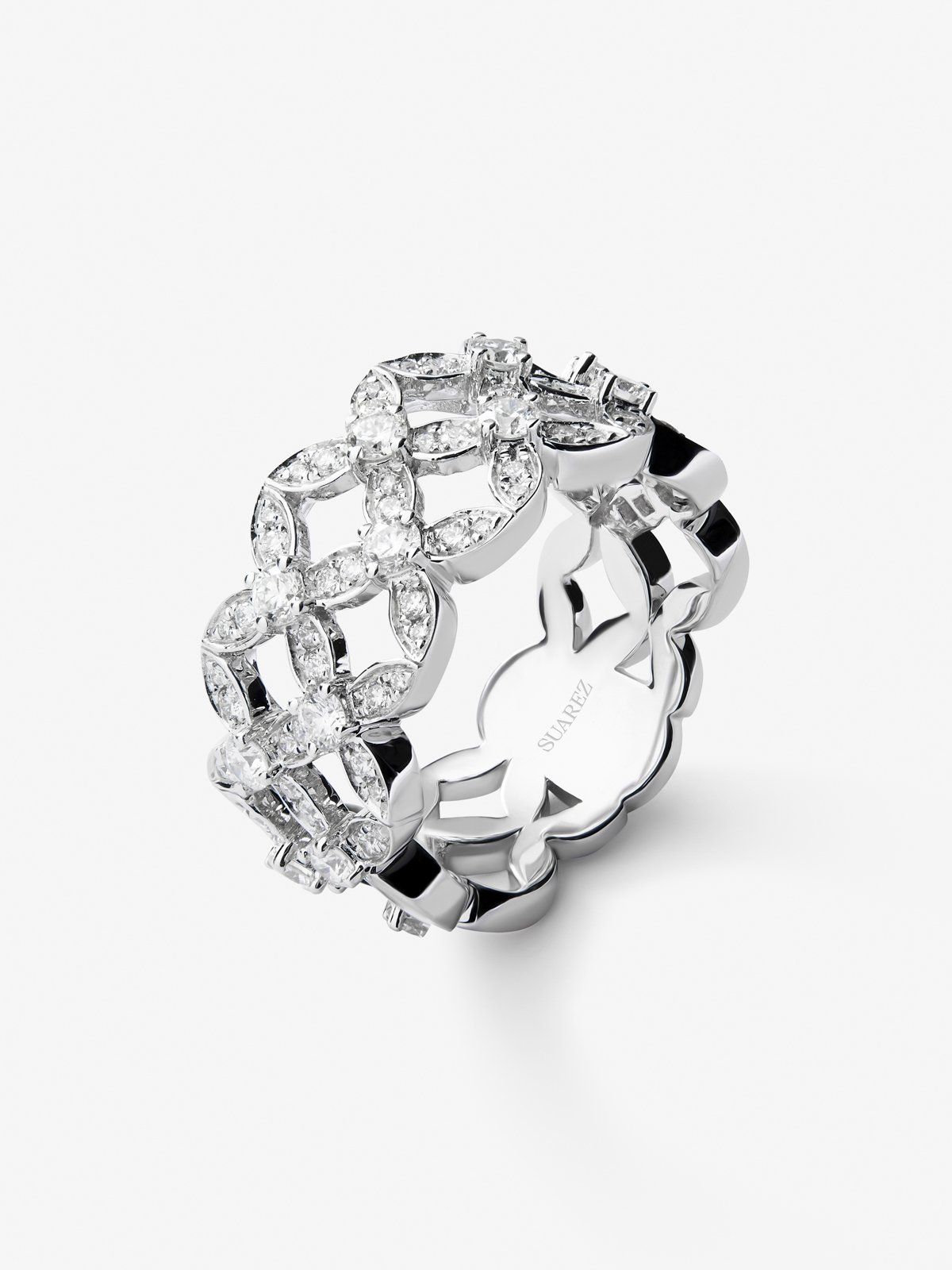 18K white gold ring with 97 brilliant-cut diamonds with a total of 1.14 cts