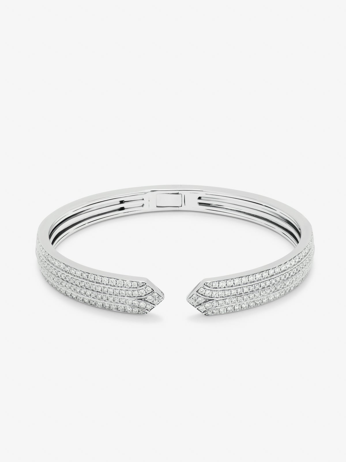Pulsera rigida abierta de oro blanco de 18K con diamante