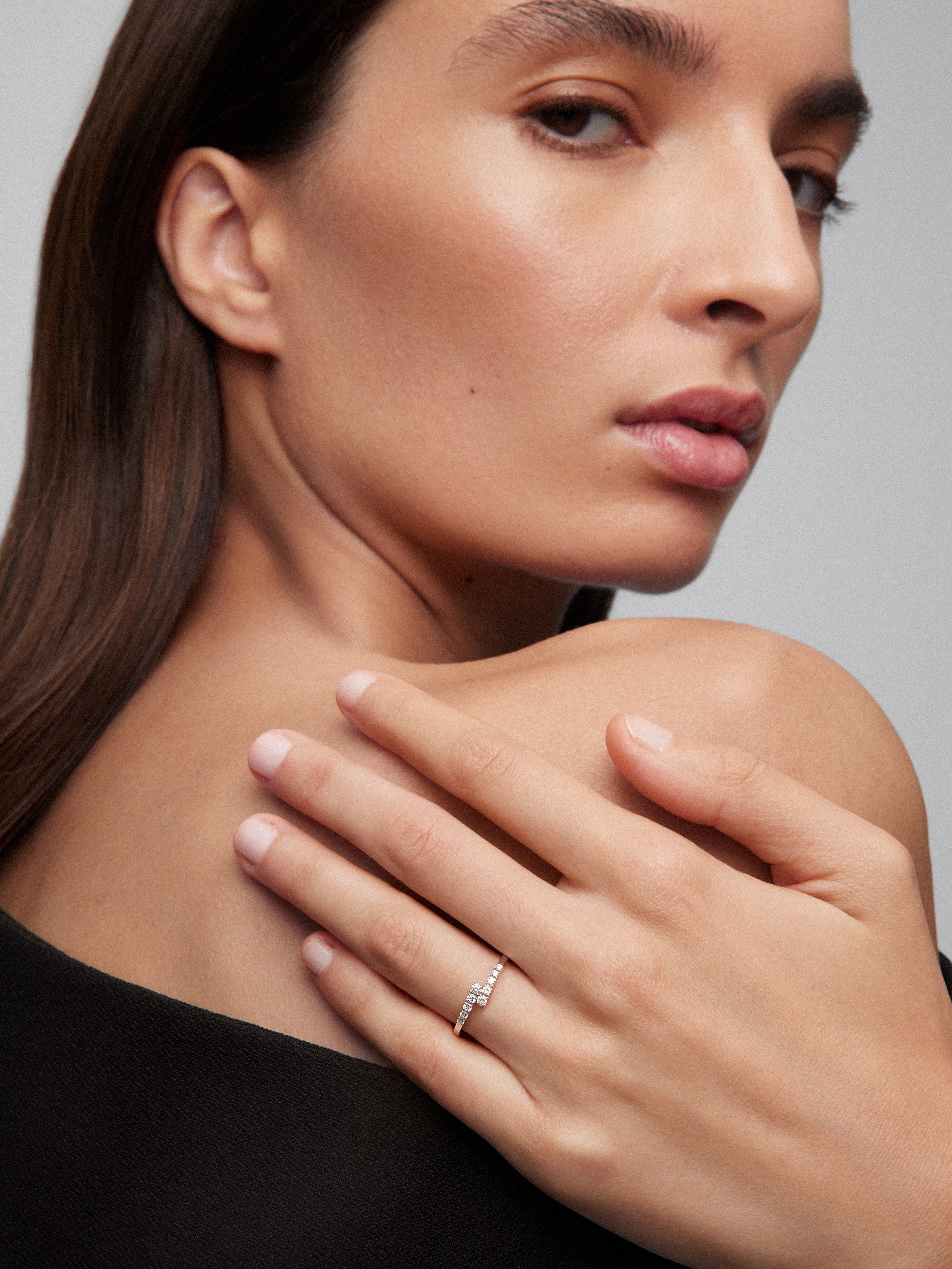 Anillo tú y yo de oro blanco de 18K con 10 diamantes en talla brillante con un total de 0,2 cts