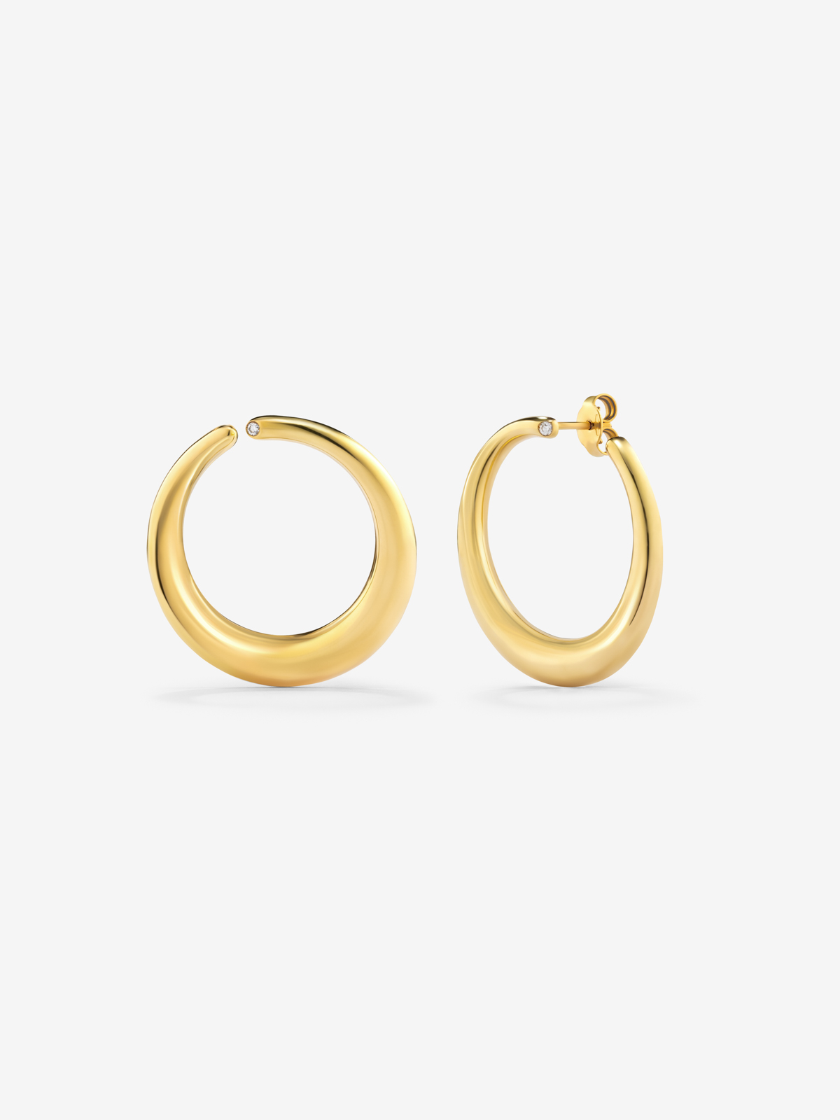 Extrao Big Smooth Earrings 18k yellow gold with diamond