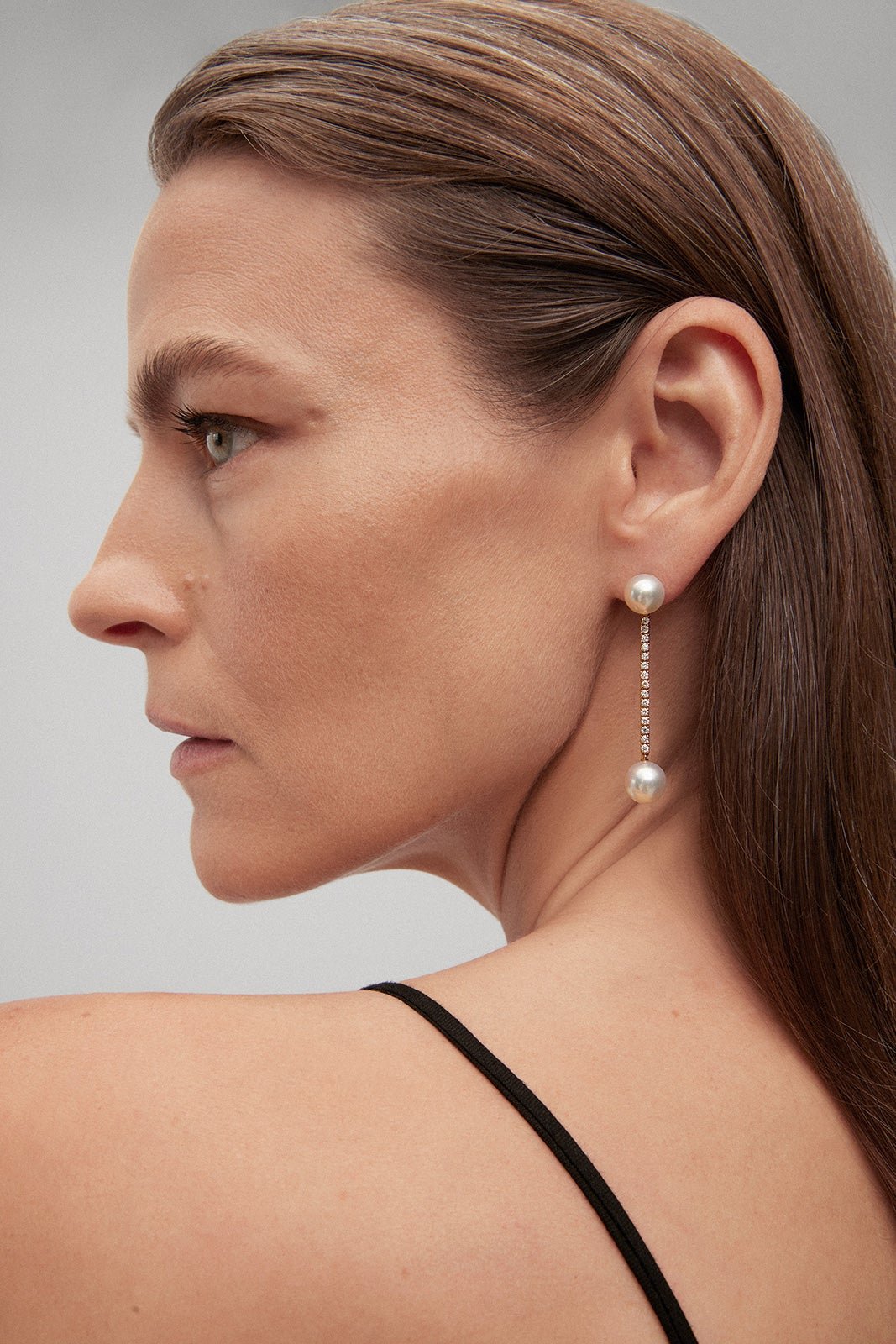 Pendientes colgante largo de oro rosa de 18K con diamante y perla