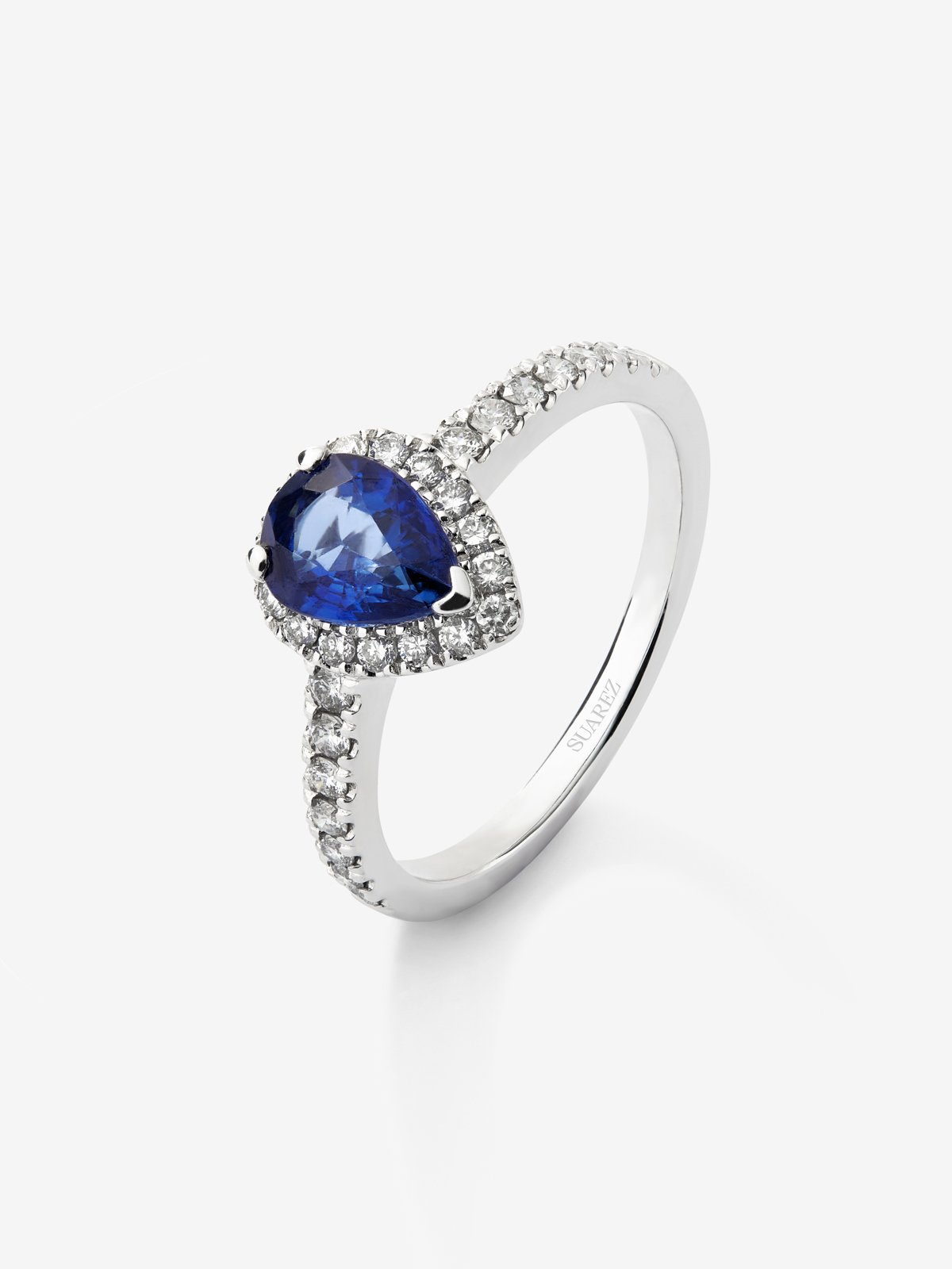 18K white gold ring with pear-cut blue sapphire of 0.97 cts and 34 brilliant-cut diamonds with a total of 0.45 cts