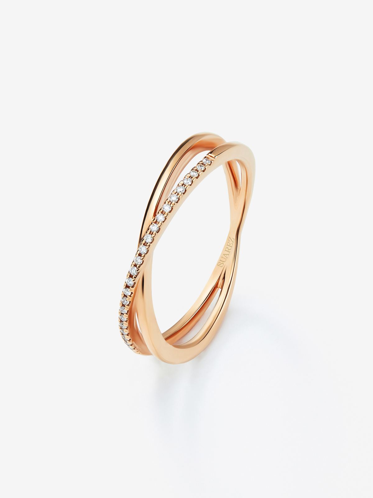 Anillo cruzado de oro rosa de 18K con diamantes
