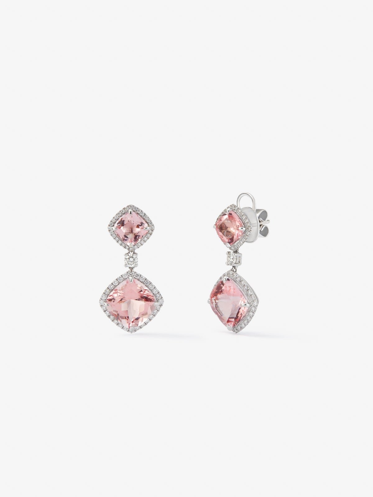 18K white gold earrings with 10.33 ct cushion-cut morganites and 0.85 ct brilliant-cut diamonds