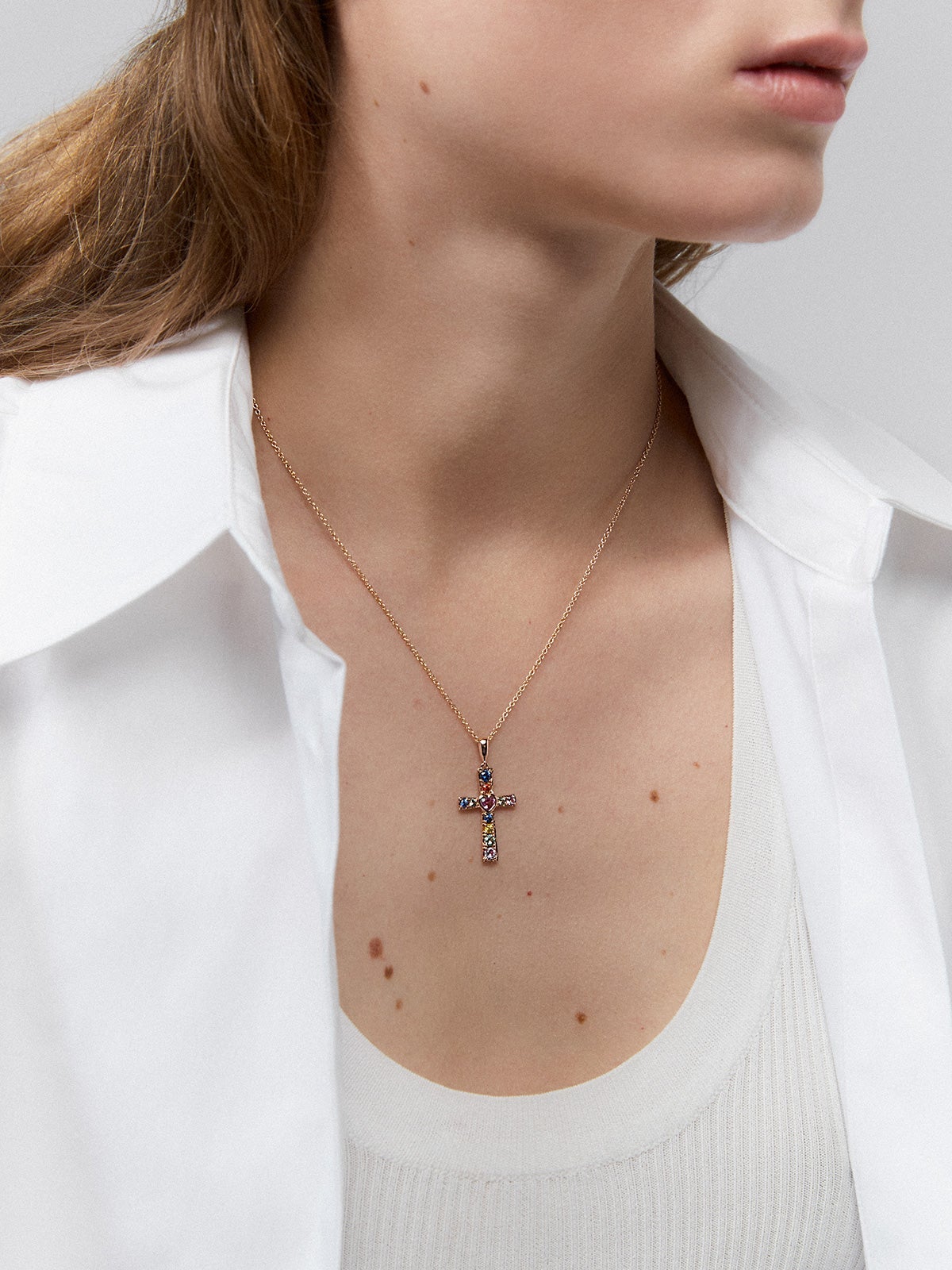 18K Rose Gold Cross Pendant Chain with Sapphire