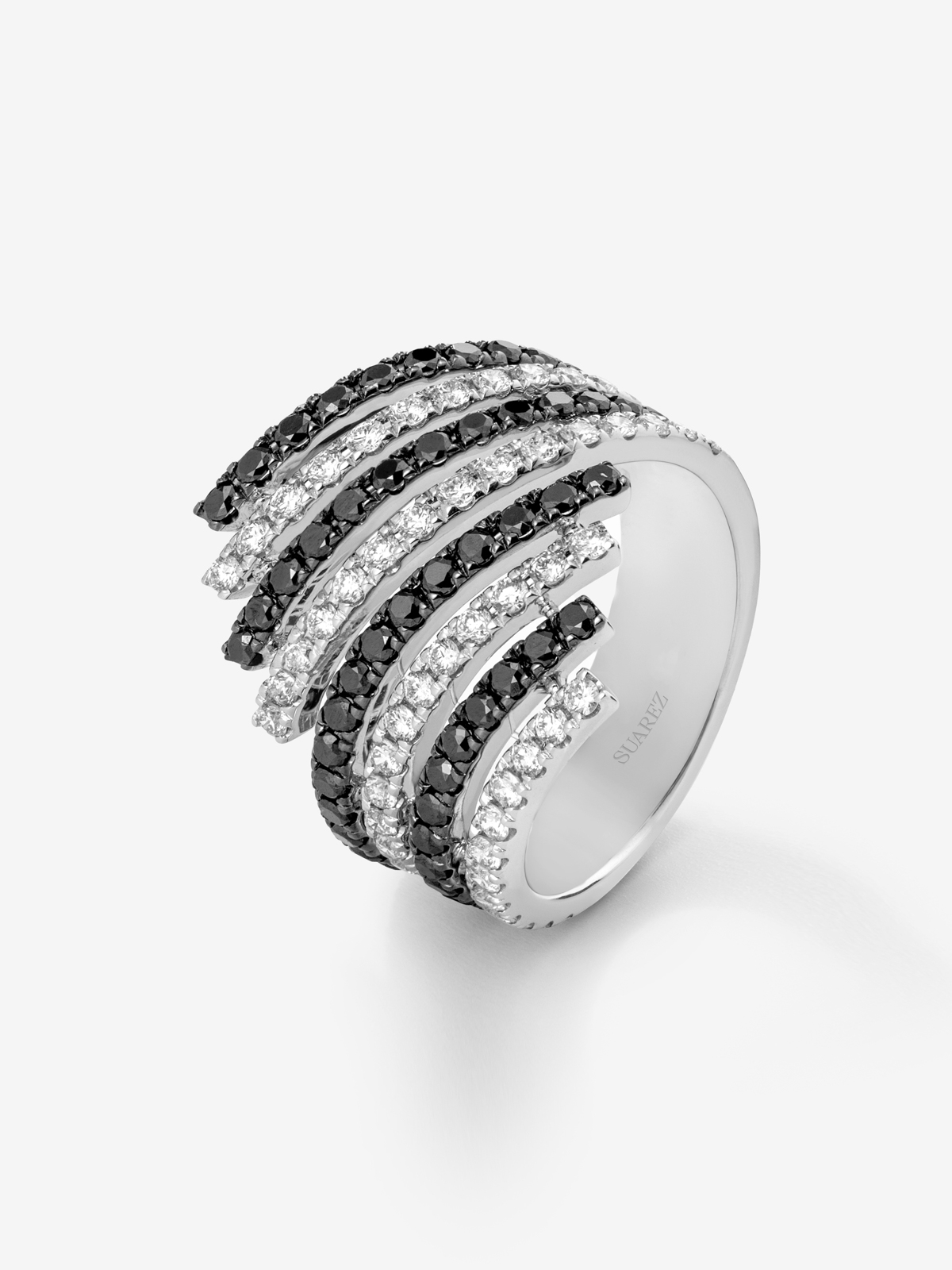 Anillo pave de oro blanco de 18K con diamante