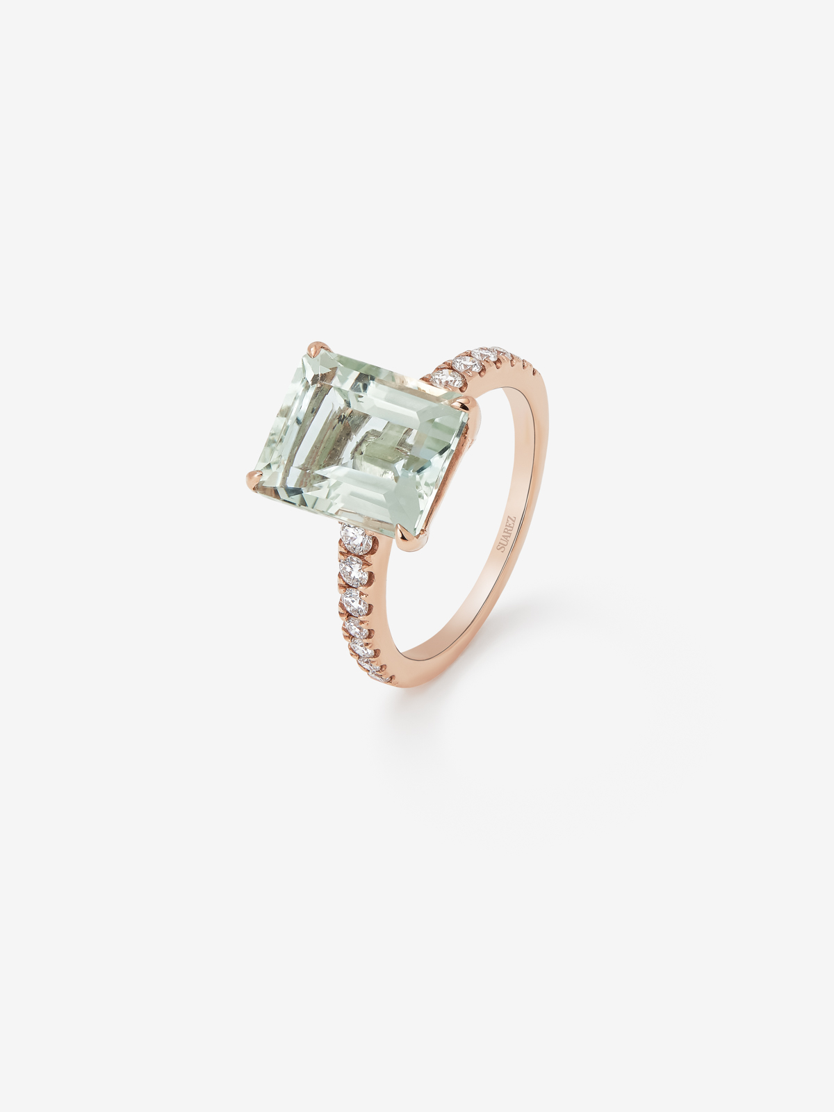18K rose gold ring with green ameatist