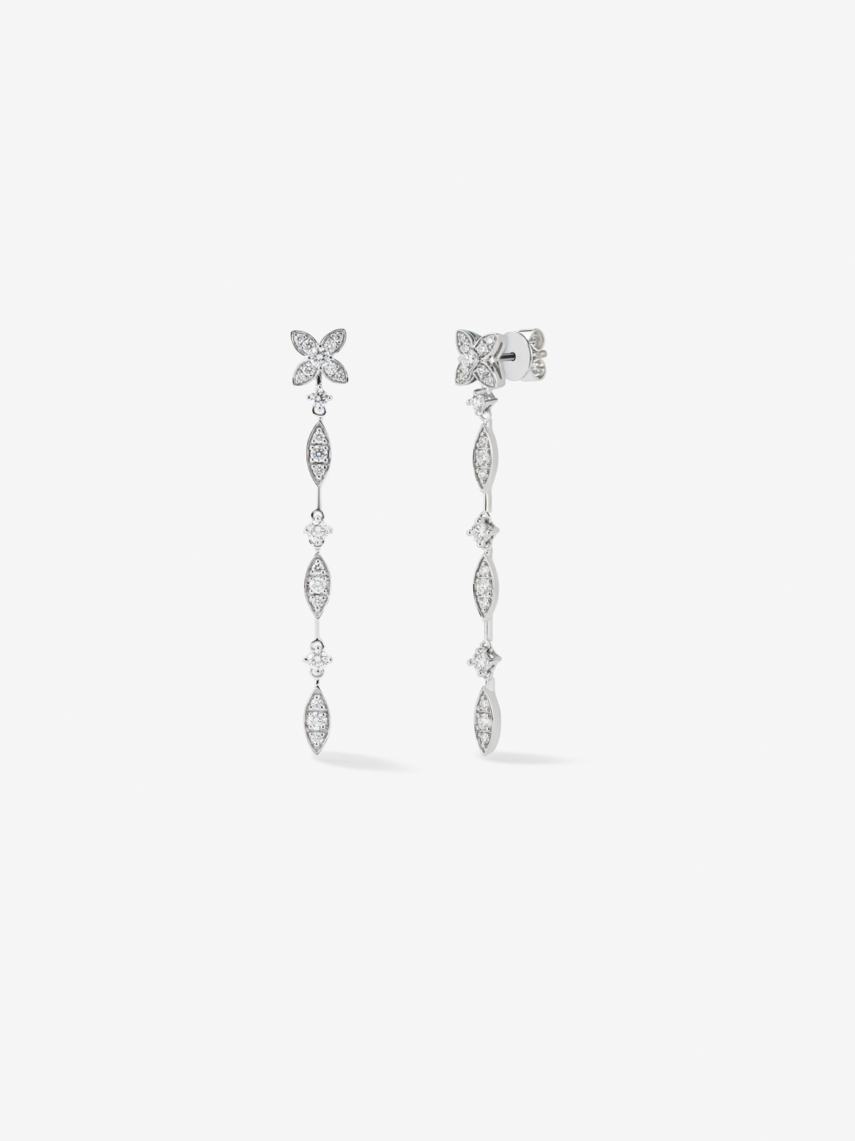 Detachable 18K white gold earrings with 0.83 ct brilliant cut diamonds