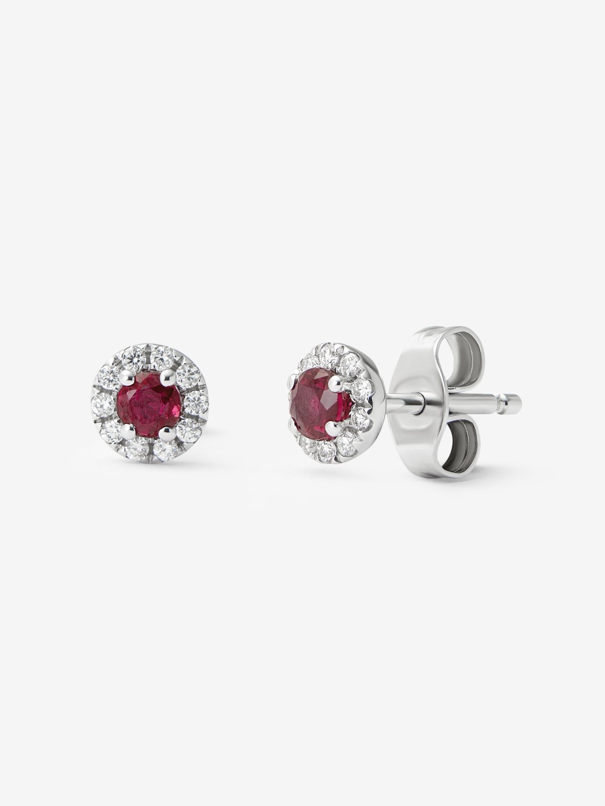 18K white gold earrings with 0.1 ct brilliant-cut diamonds and 0.33 ct brilliant-cut red rubies