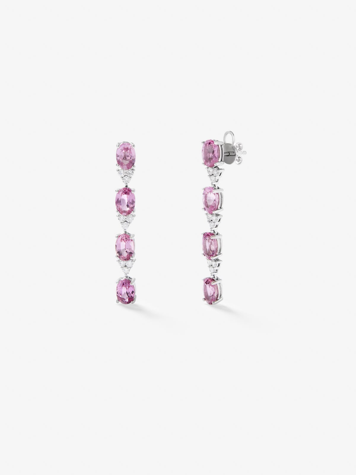 Pendientes de oro blanco de 18K con zafiros rosas en talla oval de 7,59 cts y diamantes blancos en talla brillante de 0,51 cts