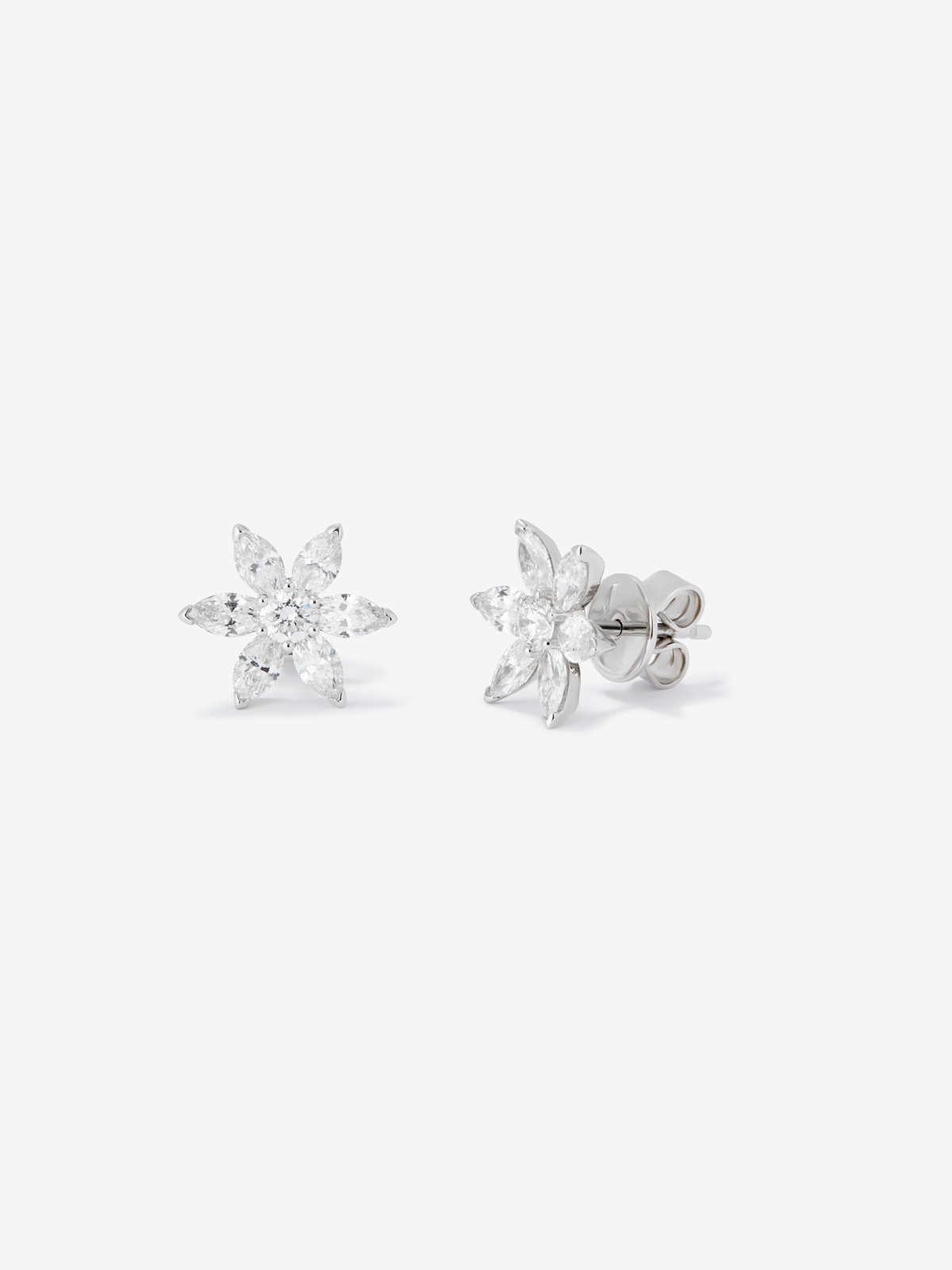 Pendientes flor de oro blanco de 18K con diamantes
