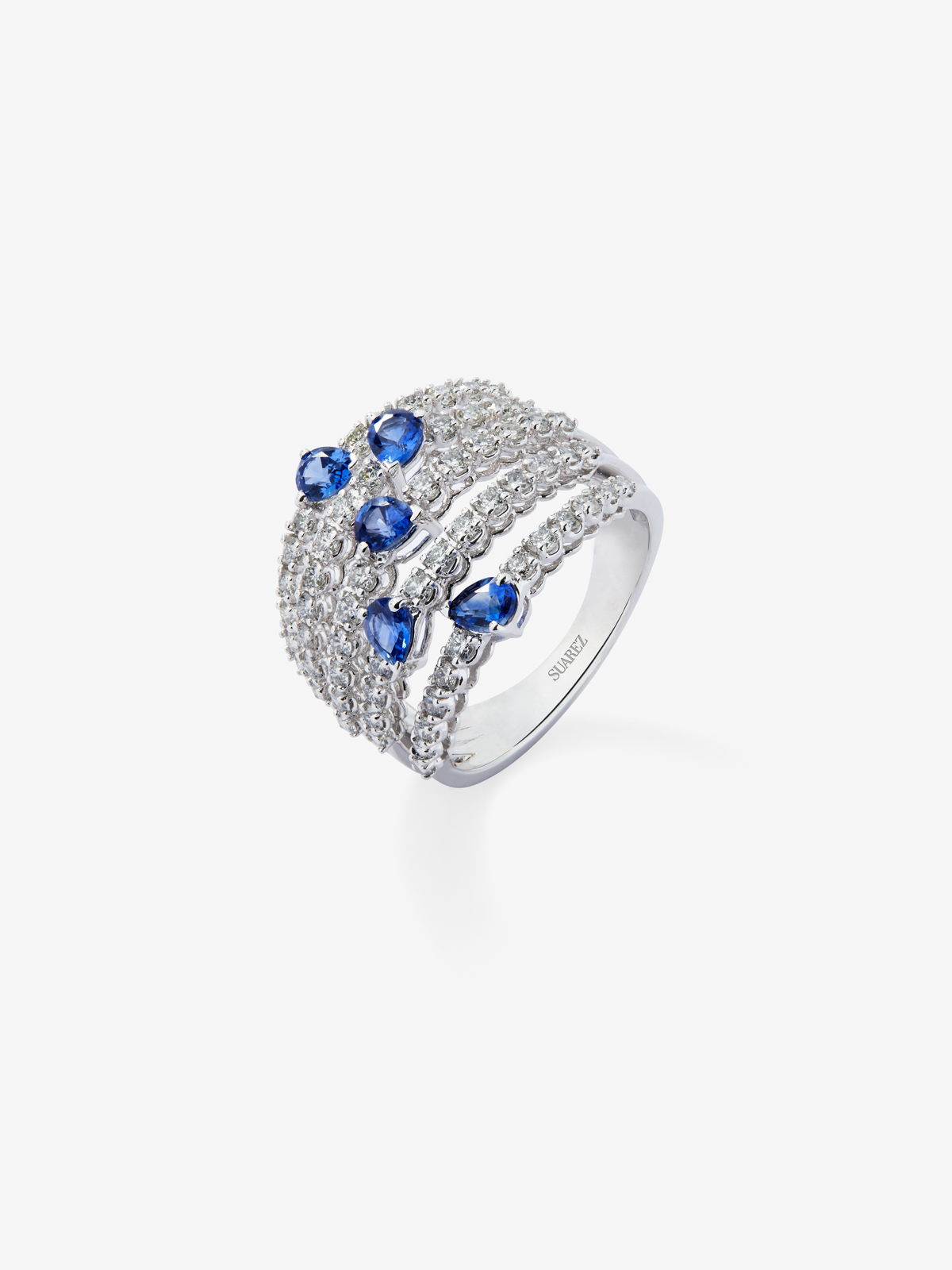 Anillo de oro blanco de 18K con diamantes blancos en talla brillante de 1 cts y zafiros azules en talla pera de 1,13 cts