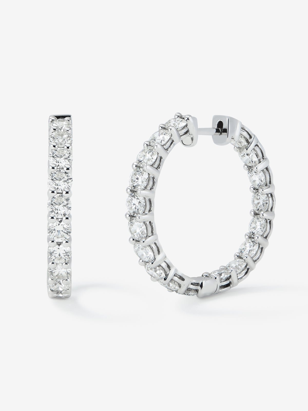 18K white gold ring earrings with white diamonds in 4.7 cts