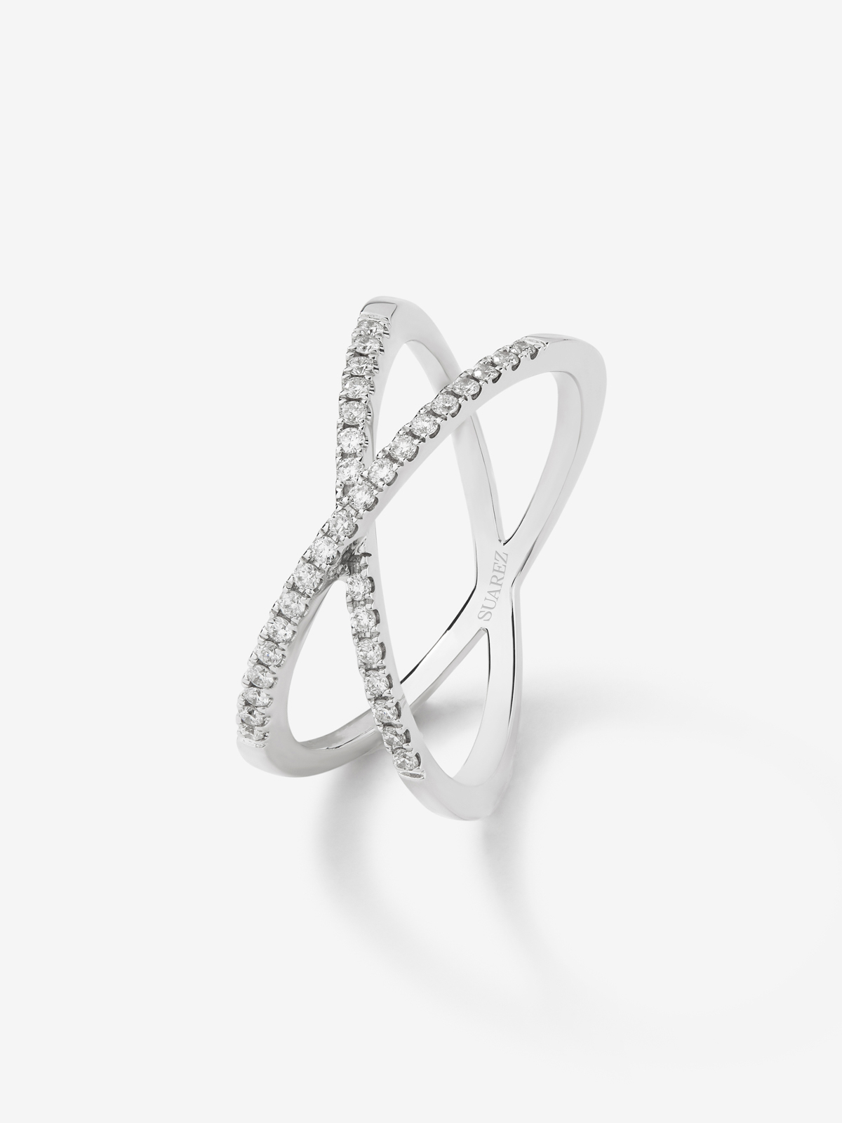Anillo doble de oro blanco de 18K de diamantes