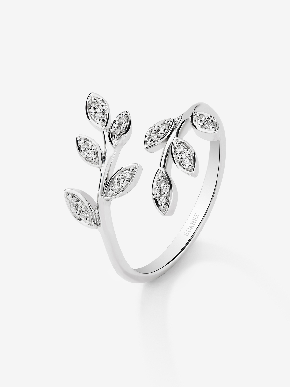 Anillo hojas de oro blanco de 18K con diamante pave