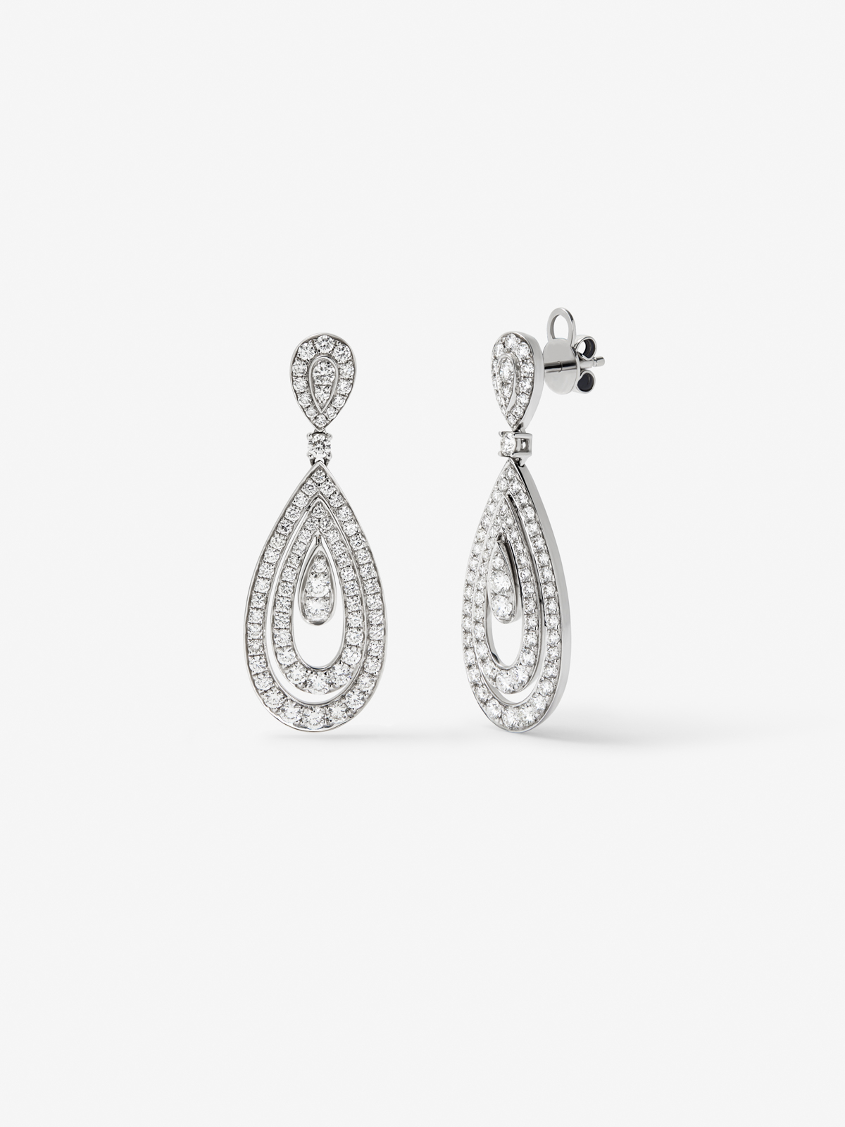 18K white gold earrings with white 2.5 cts bright diamonds
