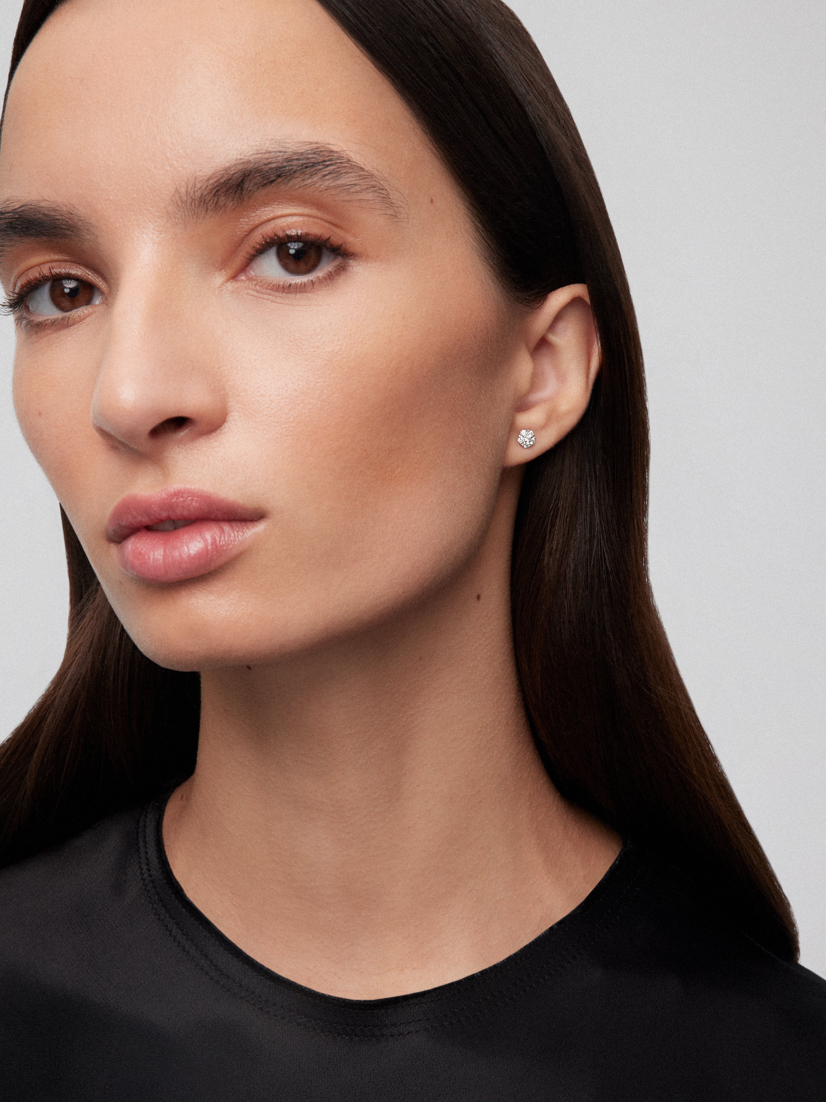 Pendientes de oro blanco de 18kt con diamantes