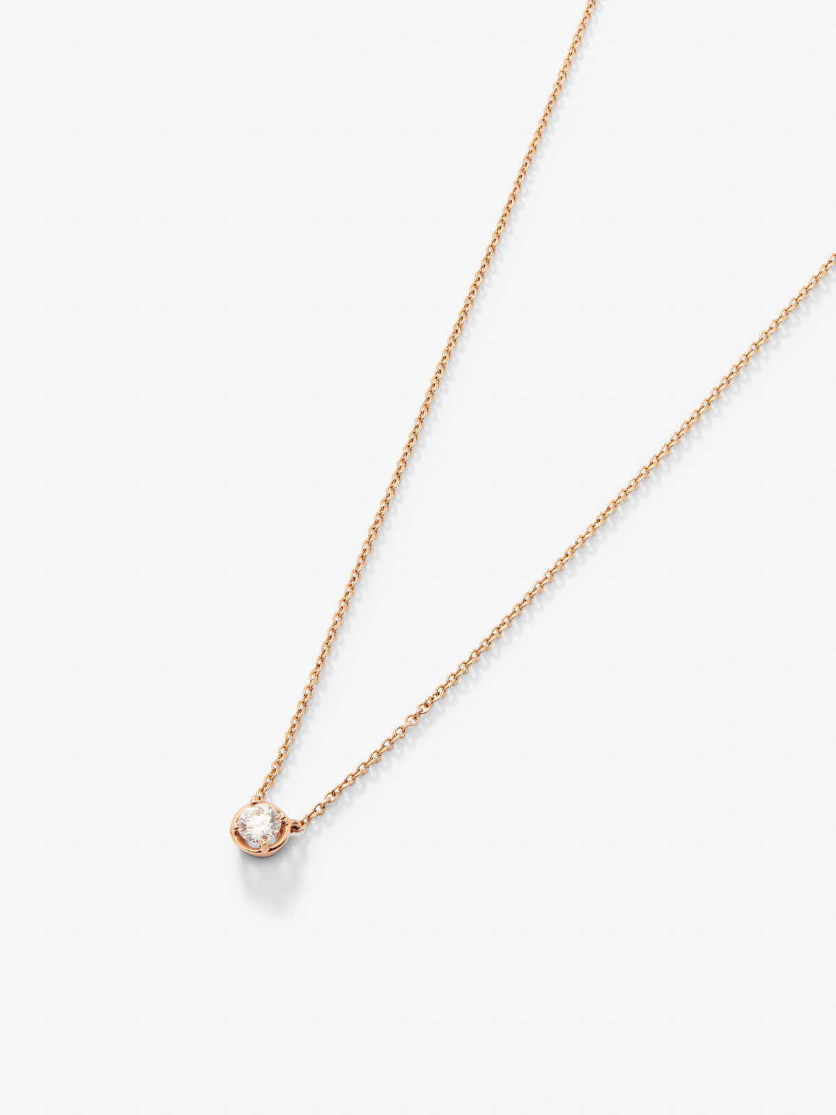 18K rose gold chain pendant with solitary diamond