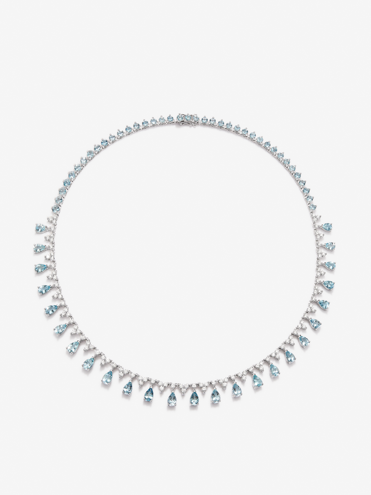 Collar rivière de oro blanco de 18K con aguamarinas azules en talla pera y brillante de 14,19 cts y diamantes blancos en talla brillante de 3,82 cts
