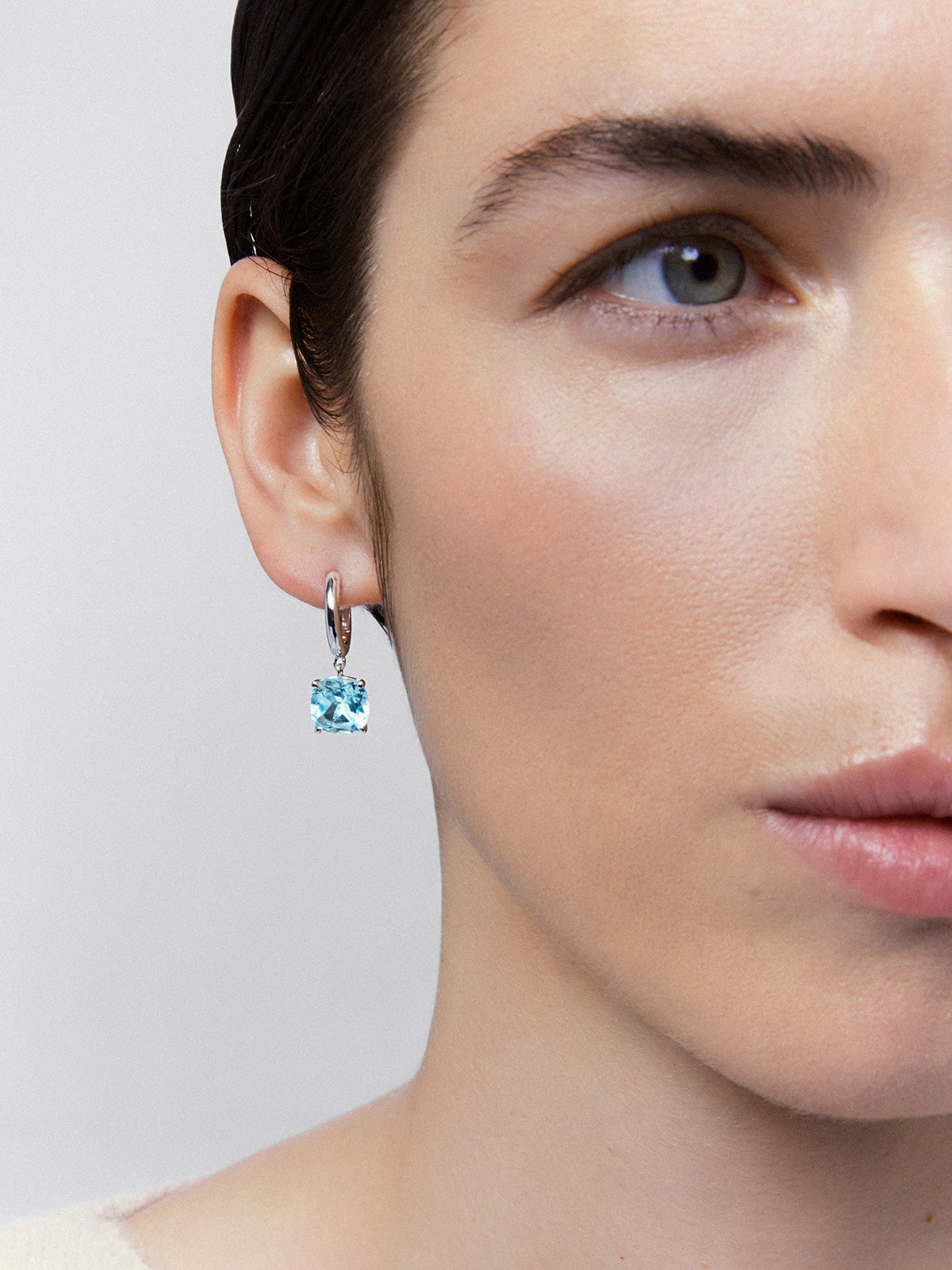 Pendientes aro de plata 925 con topacio colgante