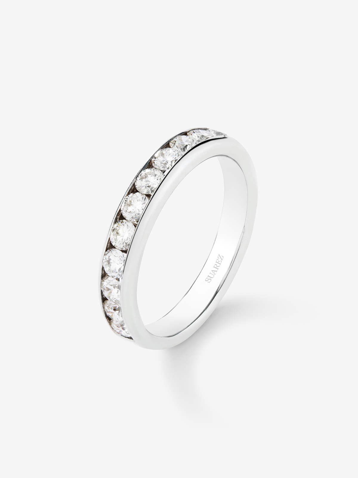 Anillo alianza media de compromiso de oro blanco de 18K con diamantes en banda