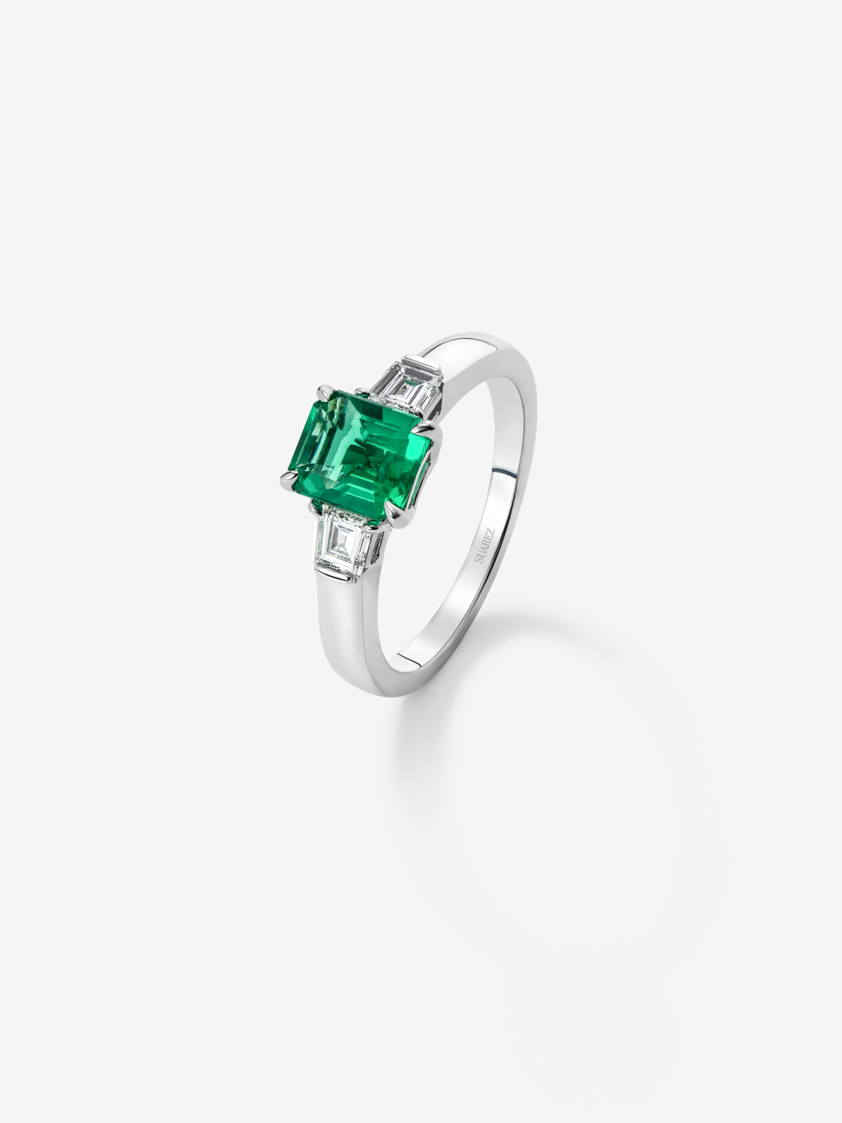 18K White Gold Tieillo Ring with Esmeralda Vivid in Emerald Size 1.64 CTS and 0.4 CTS diamonds