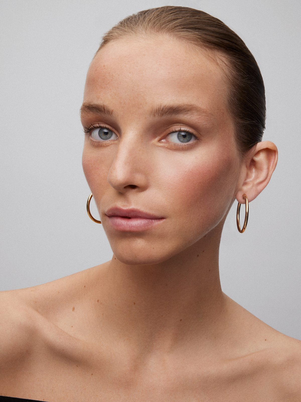Pendientes aro liso grande oro amarillo de 18K