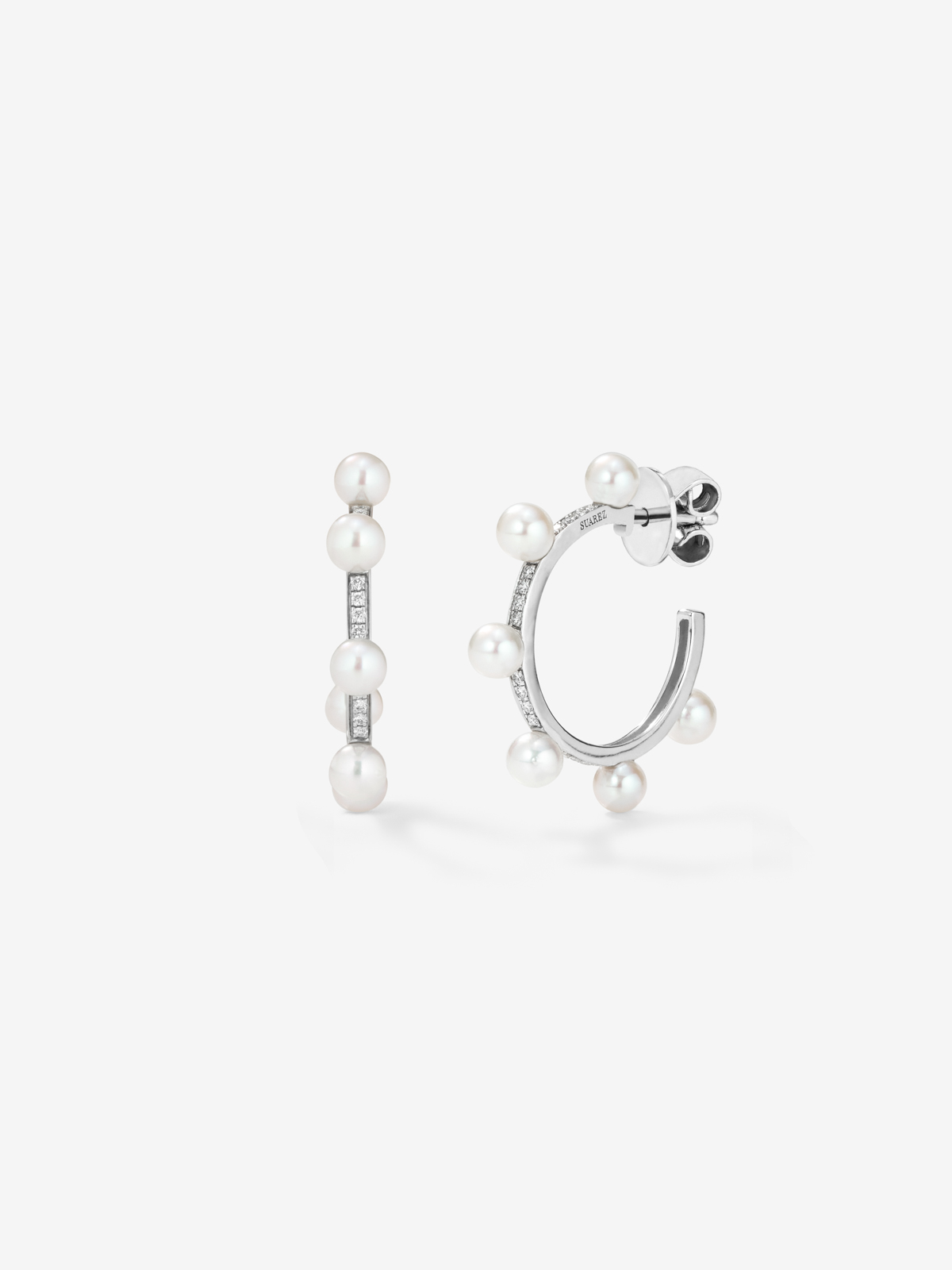 18k white gold hoop earrings with 4mm Akoya pearls